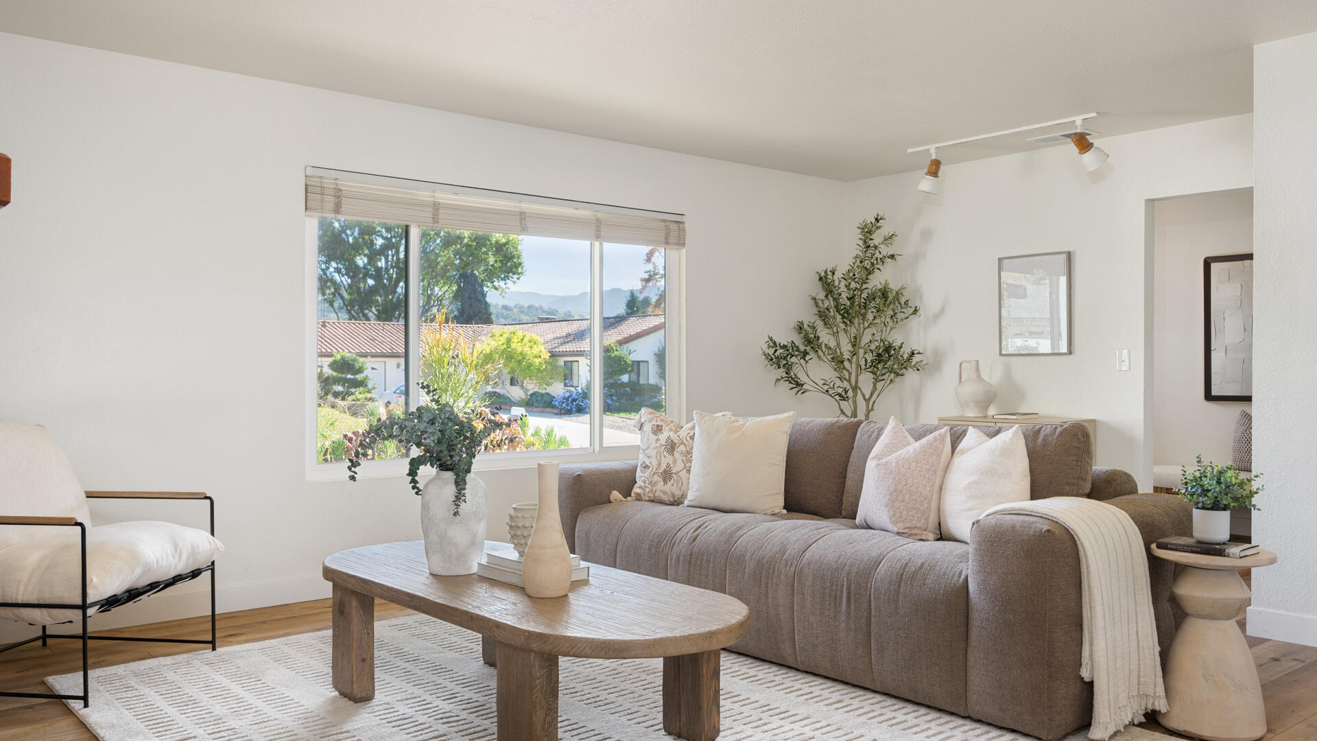 Solvang, California 93463, United States, 3 Bedrooms Bedrooms, ,2 BathroomsBathrooms,Residential,Active,240259