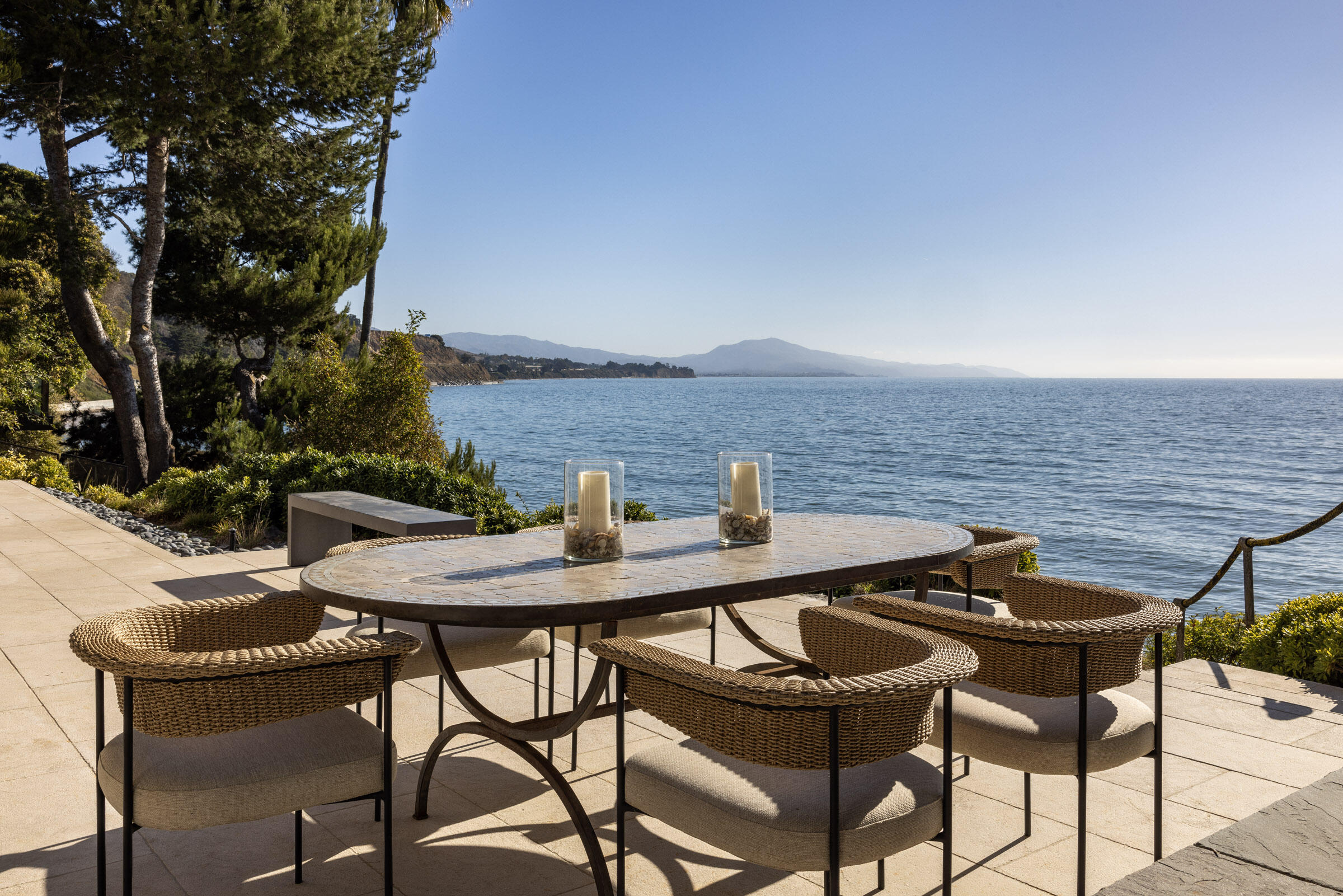 Santa Barbara, California 93108, United States, 5 Bedrooms Bedrooms, ,6 BathroomsBathrooms,Residential,Active,31792