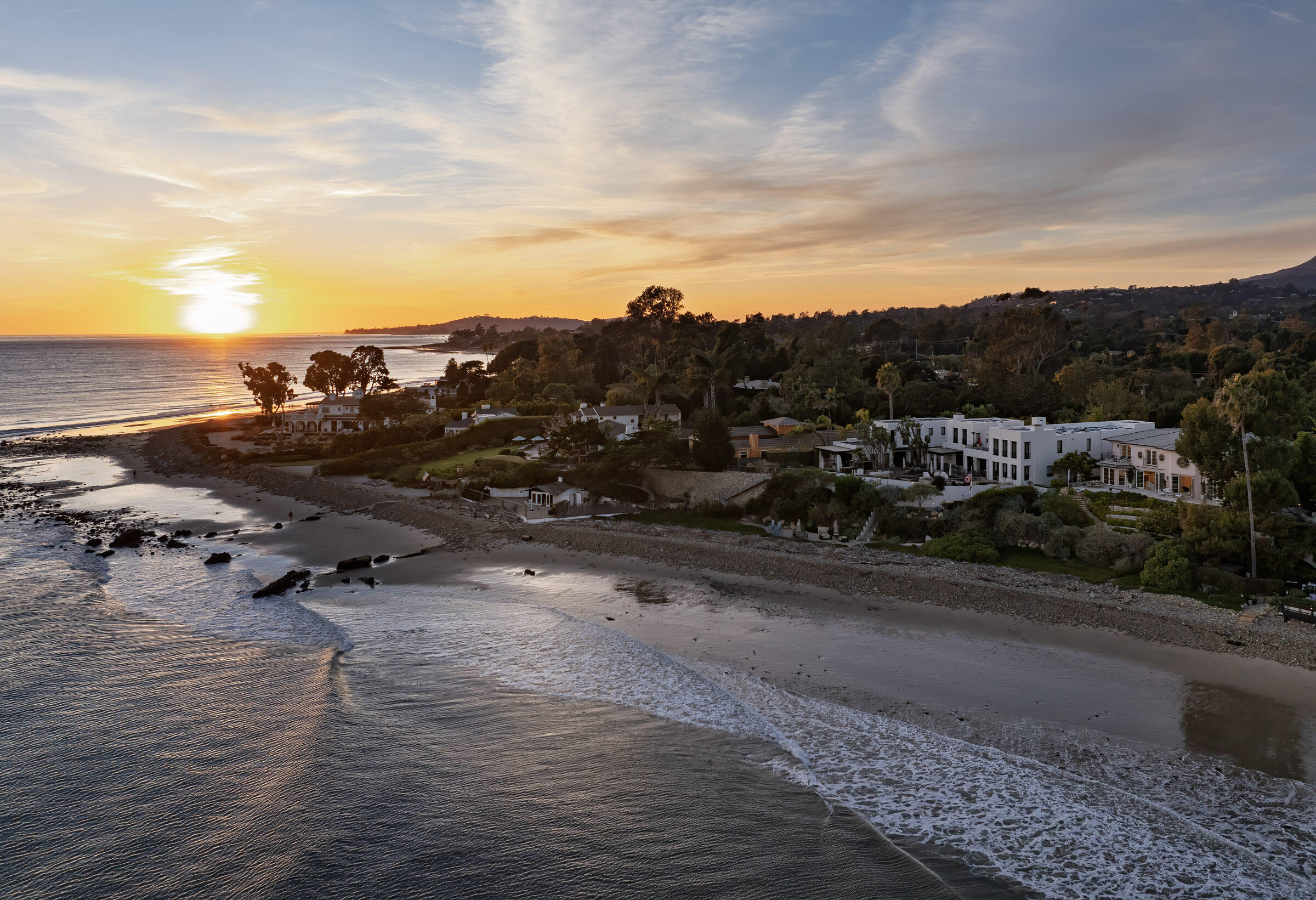 Santa Barbara, California 93108, United States, 5 Bedrooms Bedrooms, ,6 BathroomsBathrooms,Residential,Active,31792