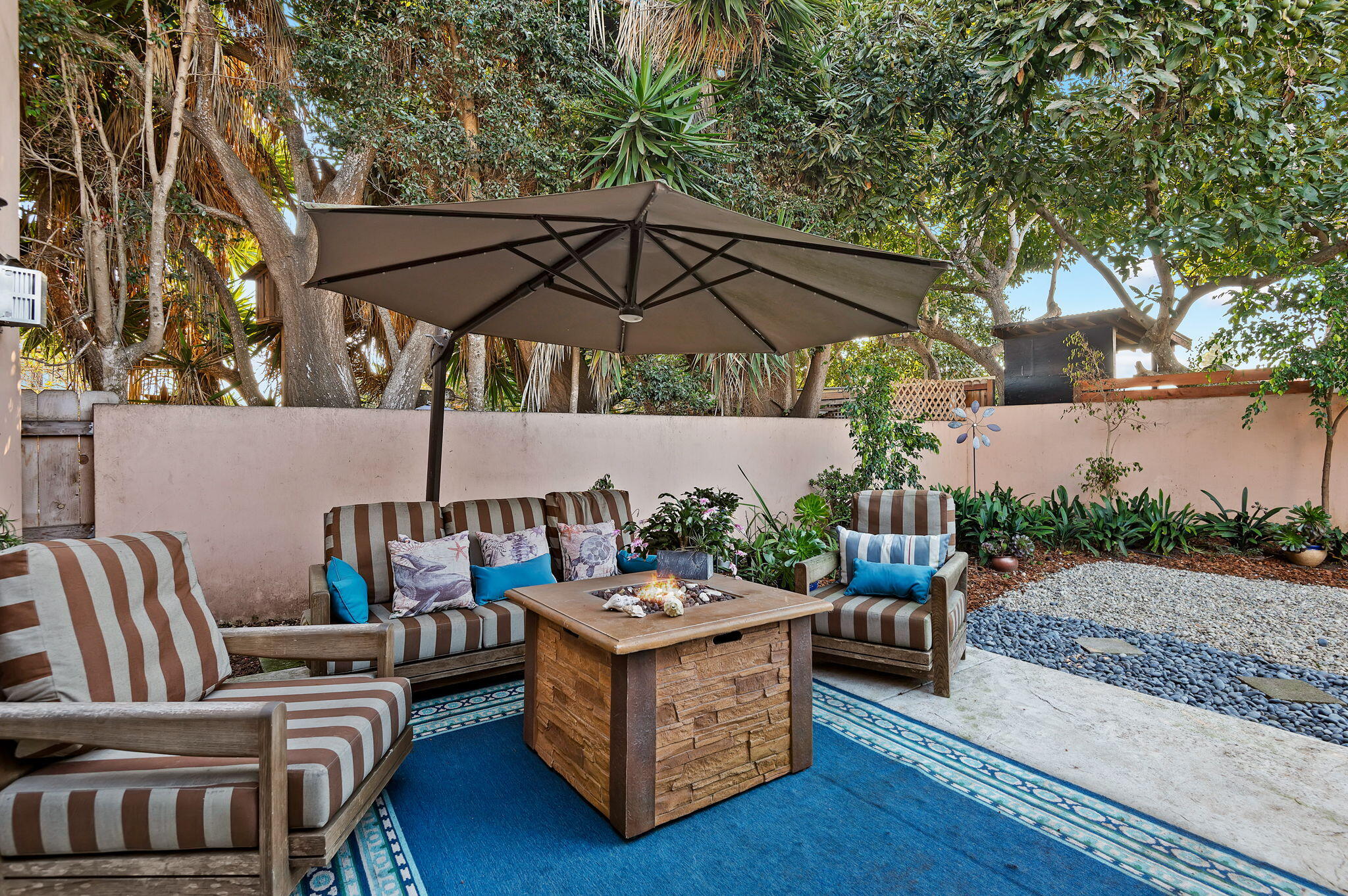 Carpinteria, California 93013, United States, 3 Bedrooms Bedrooms, ,3 BathroomsBathrooms,Residential,Active,33530