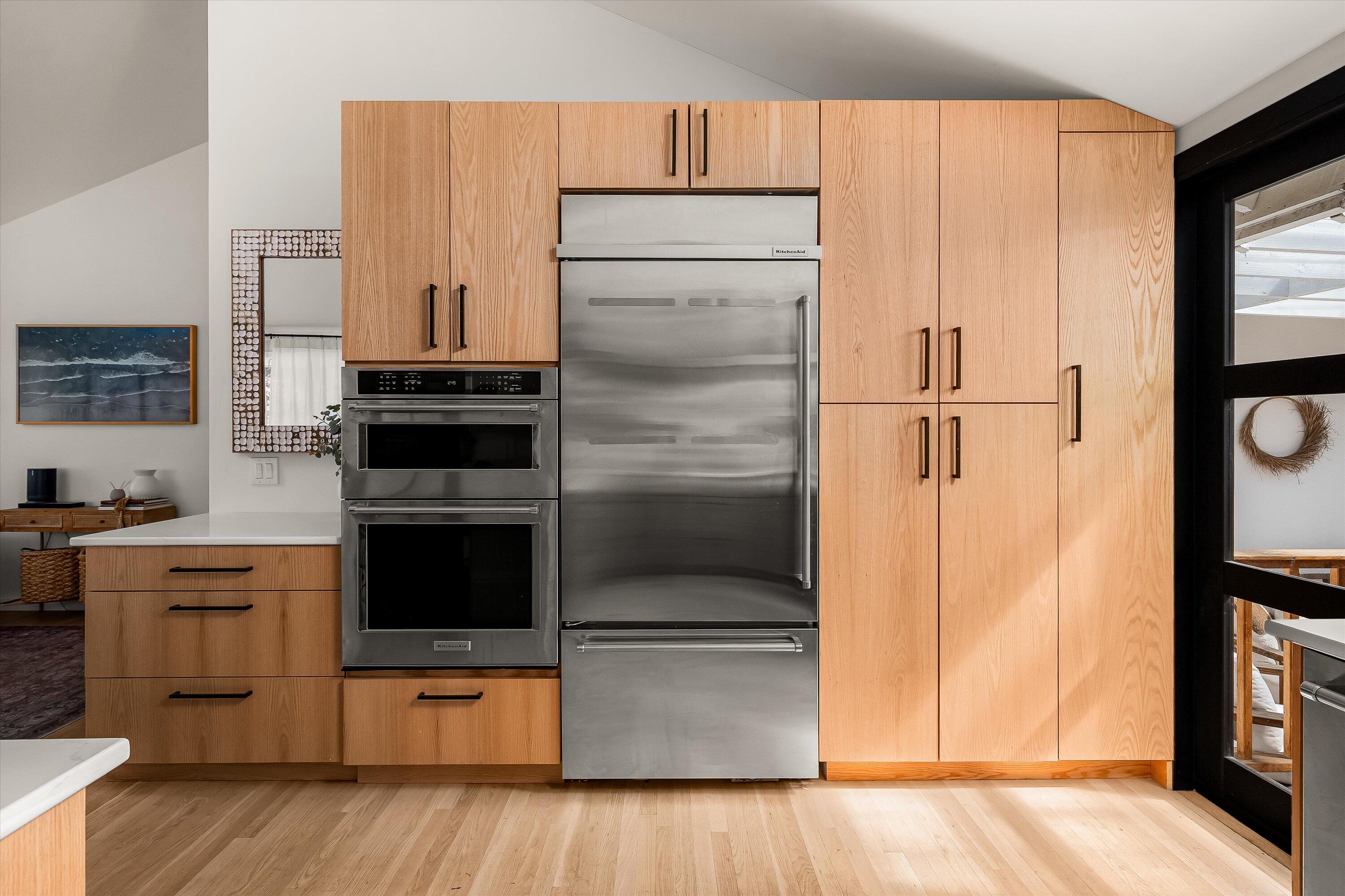 Santa Barbara, California 93109, United States, 3 Bedrooms Bedrooms, ,1 BathroomBathrooms,Residential,Active,230885