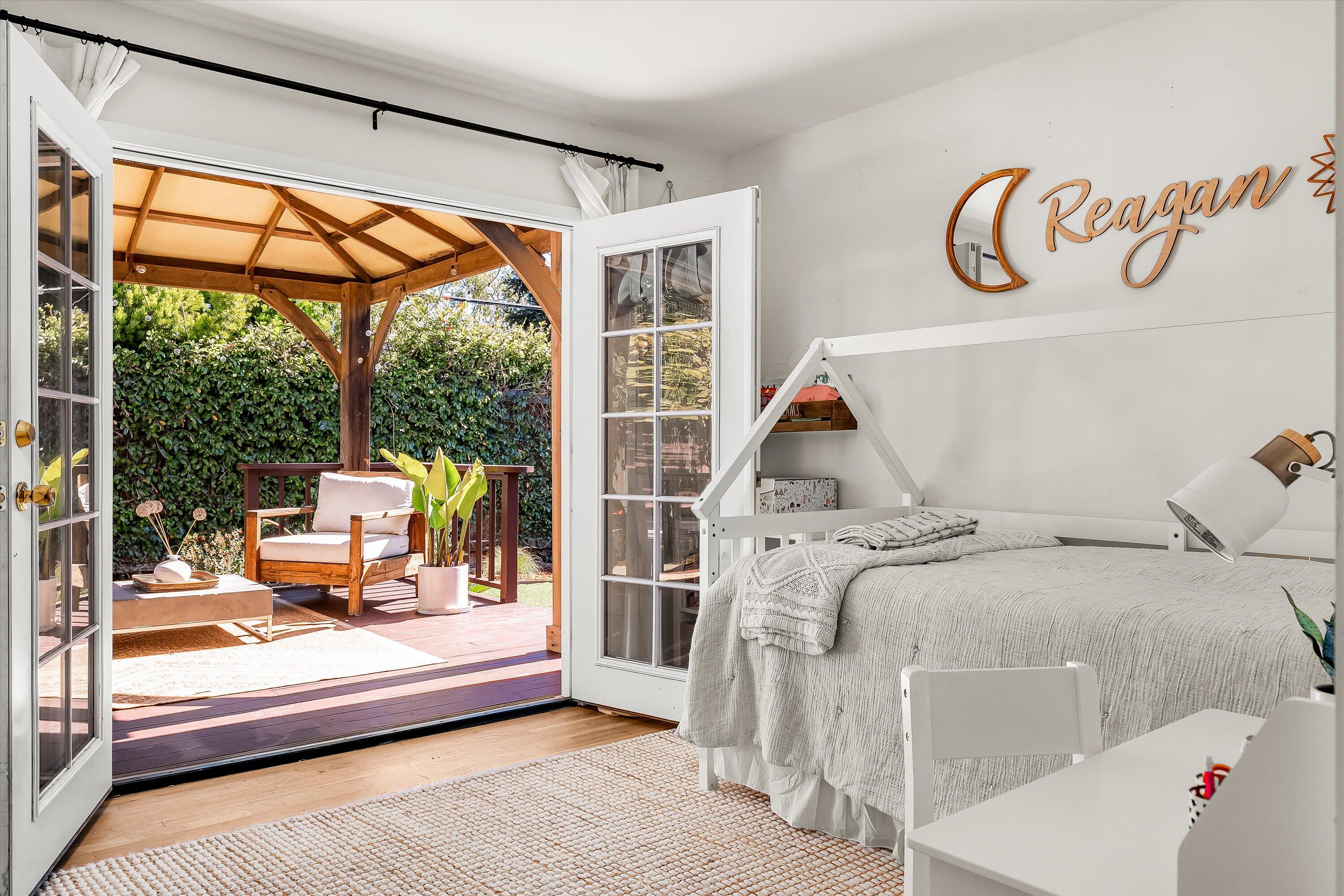 Santa Barbara, California 93109, United States, 3 Bedrooms Bedrooms, ,1 BathroomBathrooms,Residential,Active,230885