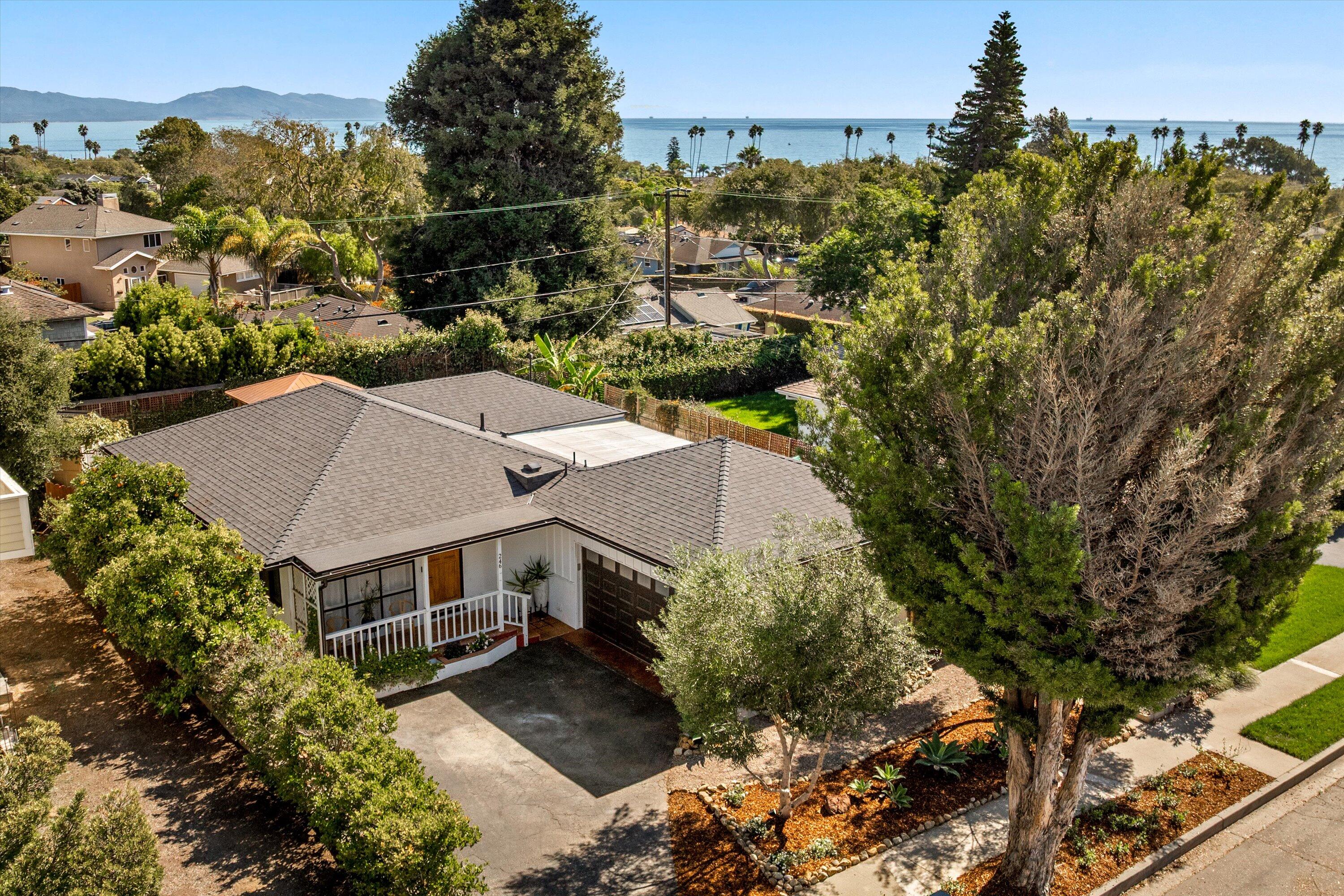 Santa Barbara, California 93109, United States, 3 Bedrooms Bedrooms, ,1 BathroomBathrooms,Residential,Active,230885