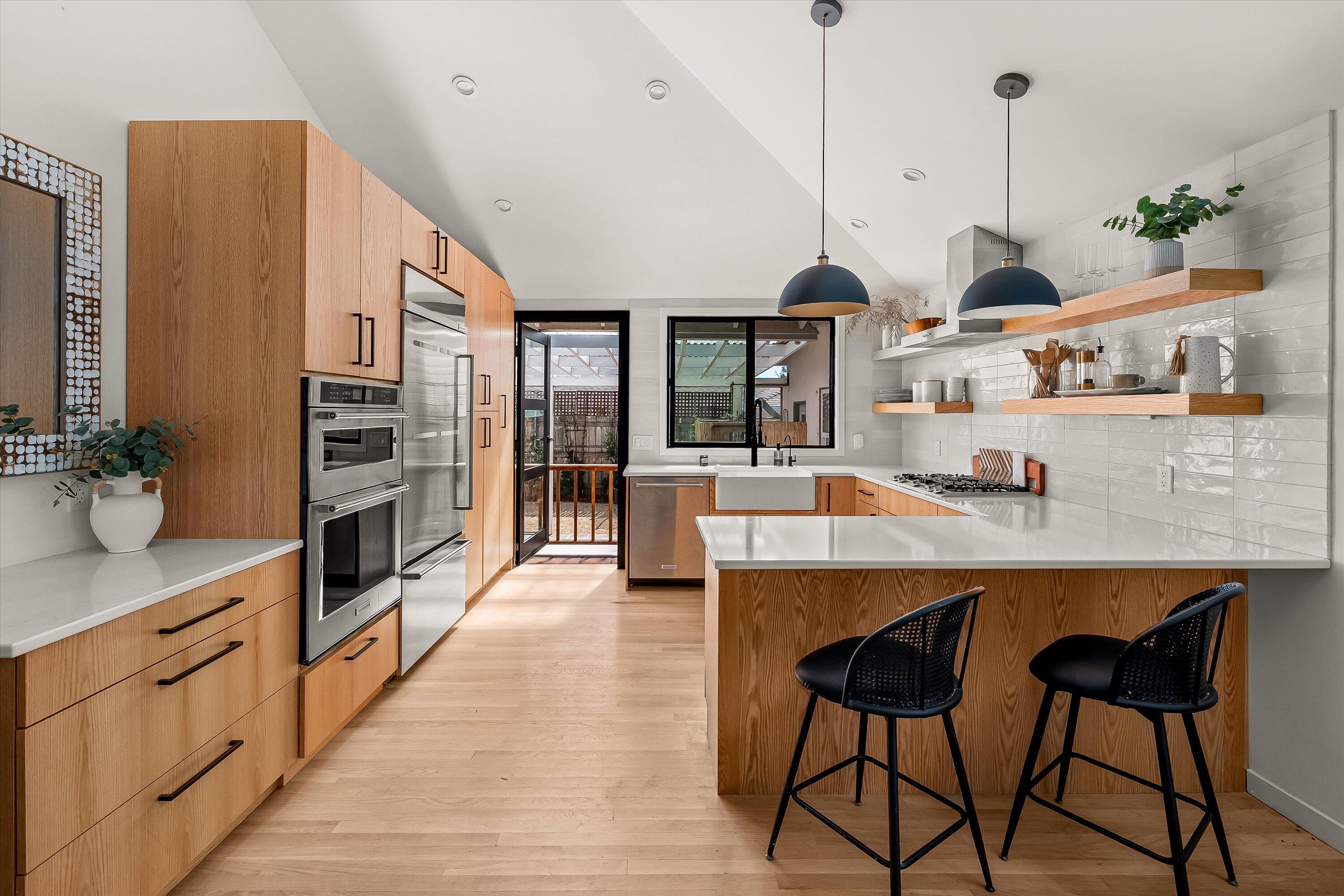 Santa Barbara, California 93109, United States, 3 Bedrooms Bedrooms, ,1 BathroomBathrooms,Residential,Active,230885