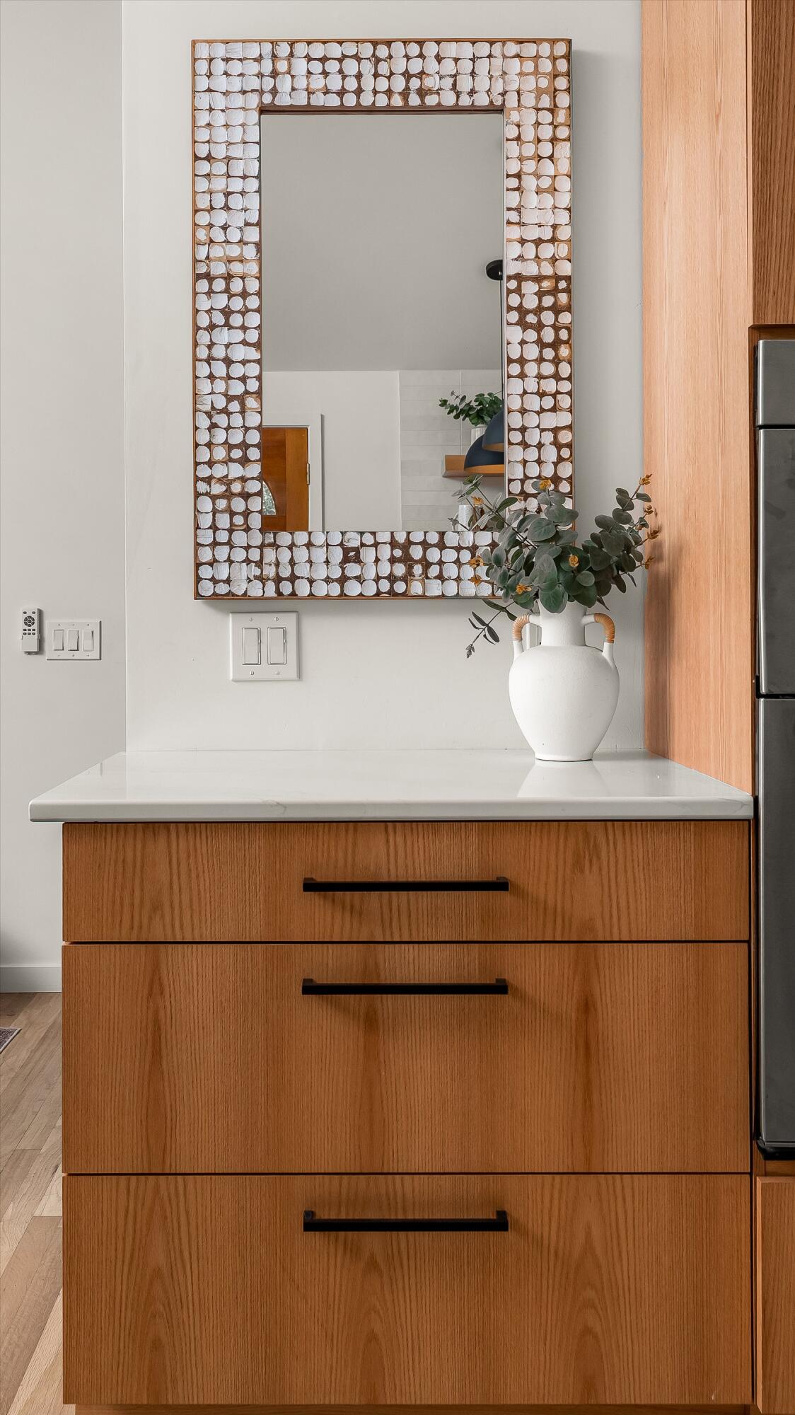 Santa Barbara, California 93109, United States, 3 Bedrooms Bedrooms, ,1 BathroomBathrooms,Residential,Active,230885