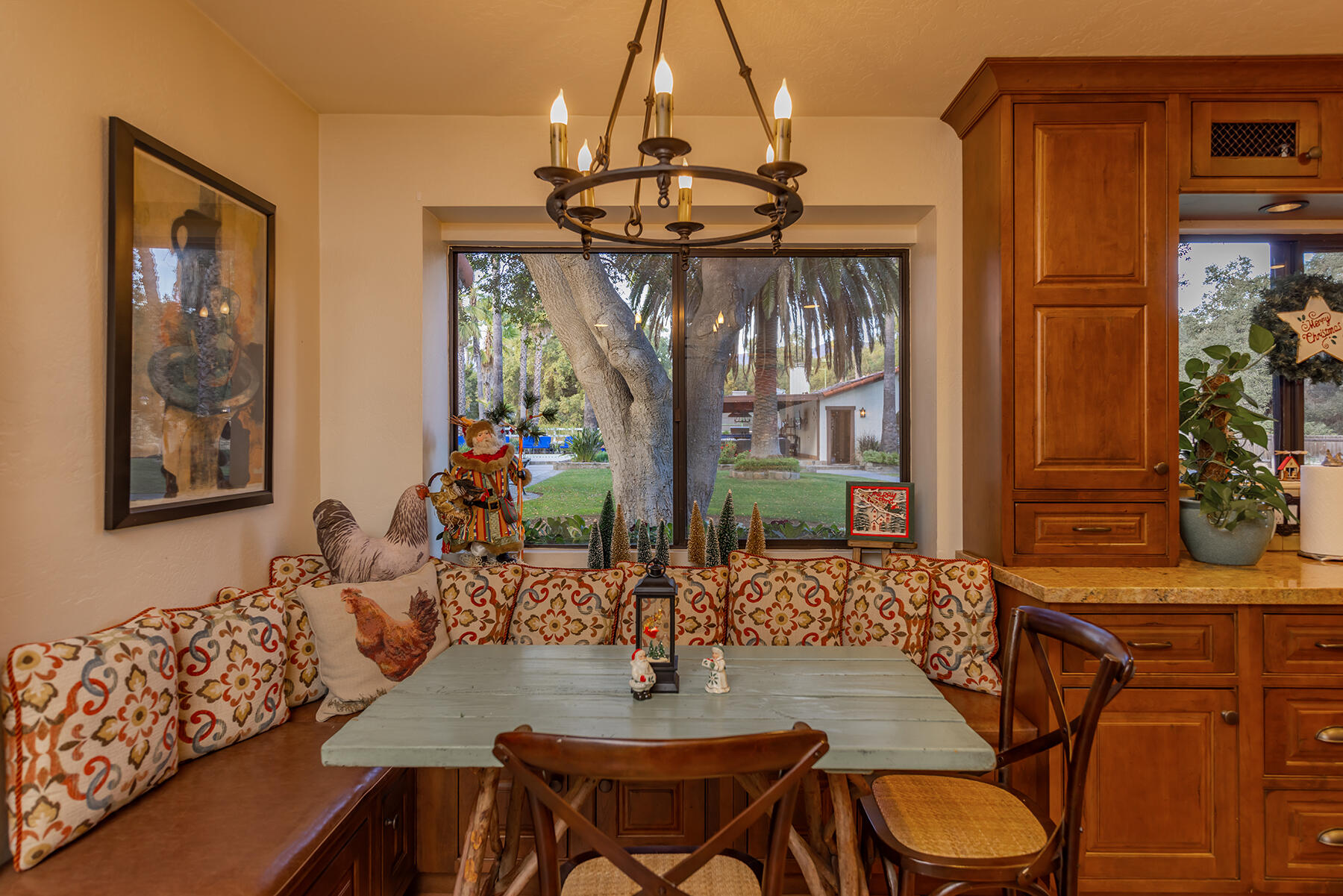 Ojai, California 93023, United States, 4 Bedrooms Bedrooms, ,5 BathroomsBathrooms,Residential,Active,192754