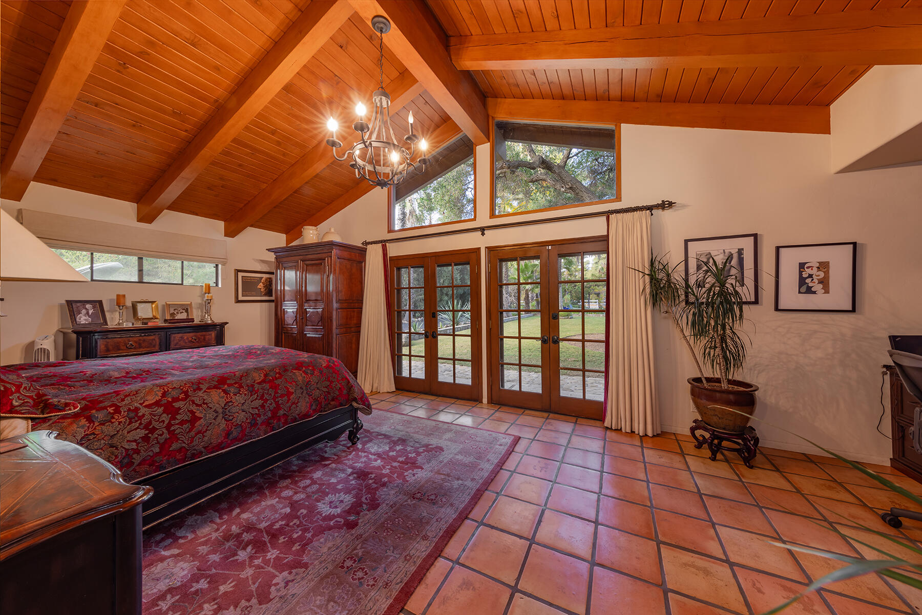 Ojai, California 93023, United States, 4 Bedrooms Bedrooms, ,5 BathroomsBathrooms,Residential,Active,192754