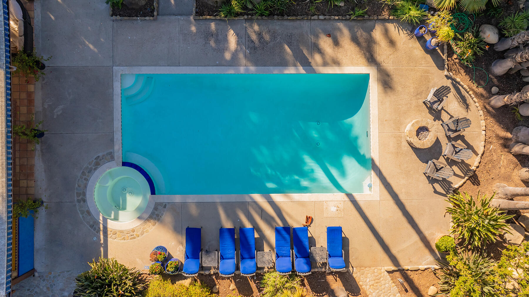 Ojai, California 93023, United States, 4 Bedrooms Bedrooms, ,5 BathroomsBathrooms,Residential,Active,192754