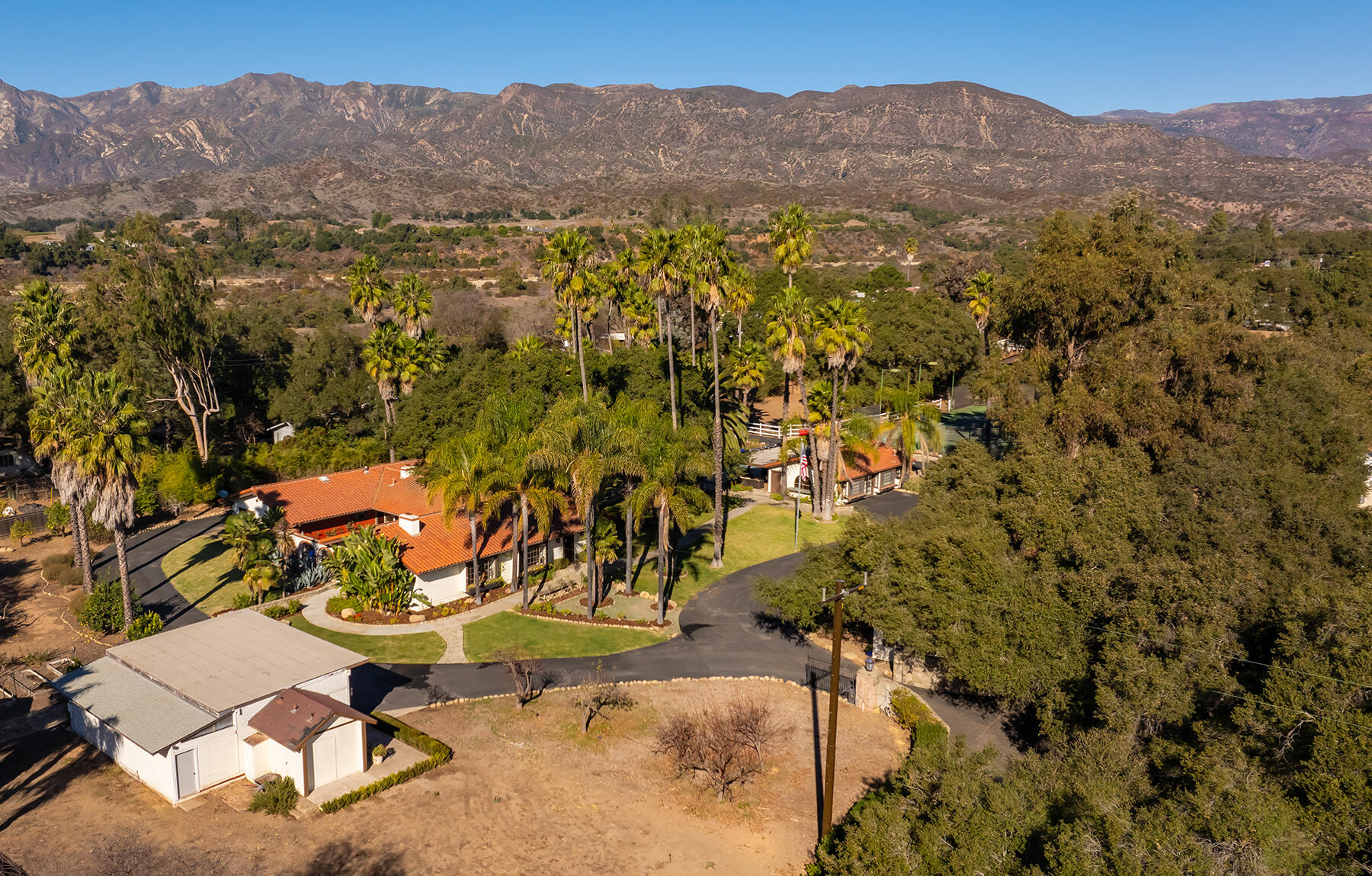 Ojai, California 93023, United States, 4 Bedrooms Bedrooms, ,5 BathroomsBathrooms,Residential,Active,192754 Ojai, California 93023, United States, 4 Bedrooms Bedrooms, ,5 BathroomsBathrooms,Residential,Active,192754