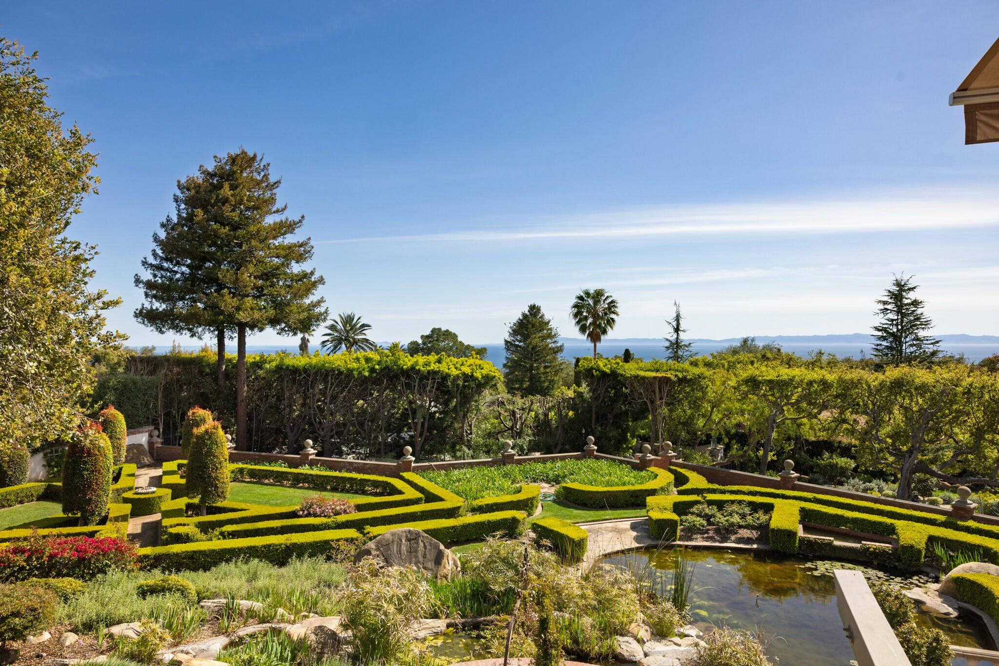 Montecito, California 93108, United States, 4 Bedrooms Bedrooms, ,6 BathroomsBathrooms,Residential,Active,92717