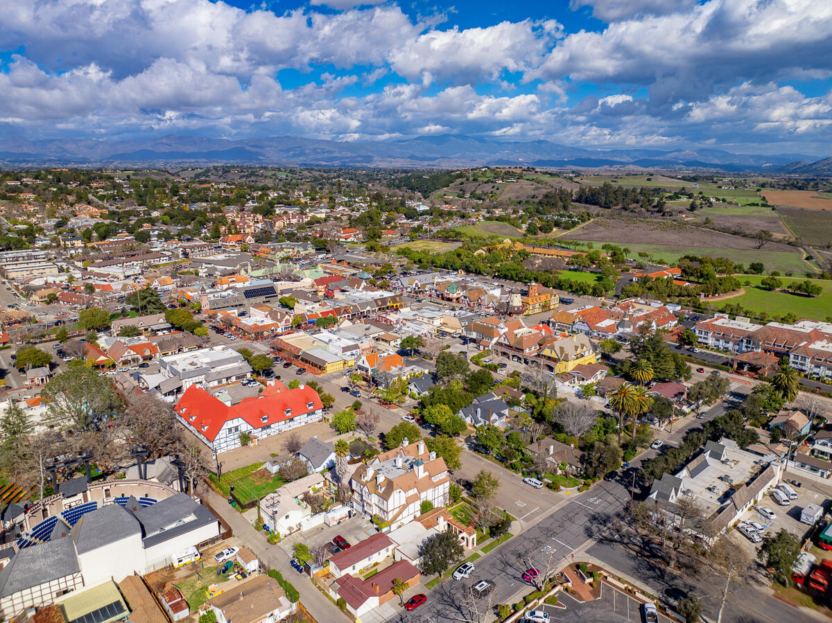 Solvang, California 93463, United States, ,Commercial,Active,92699