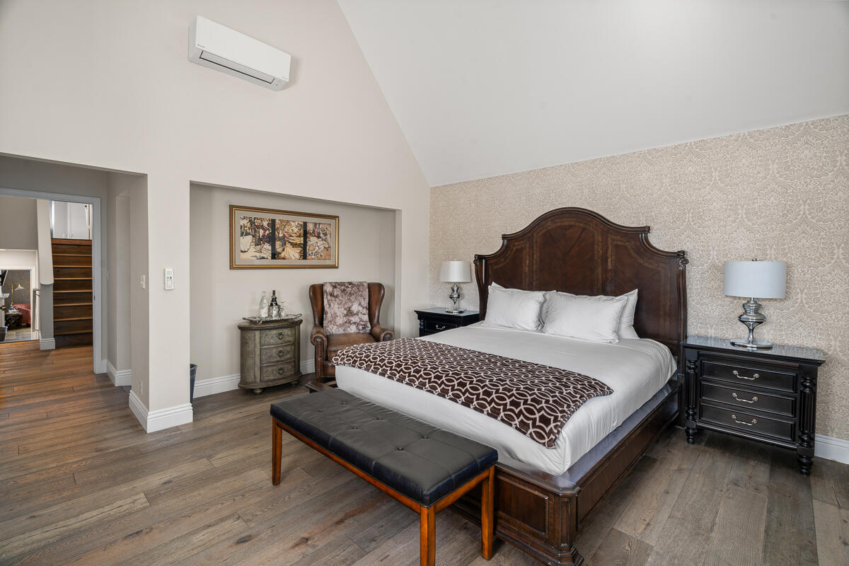 Solvang, California 93463, United States, ,Commercial,Active,92699