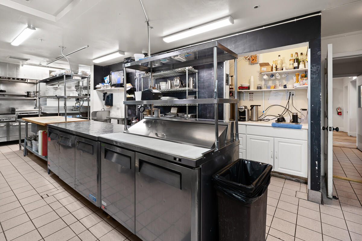 Solvang, California 93463, United States, ,Commercial,Active,92699