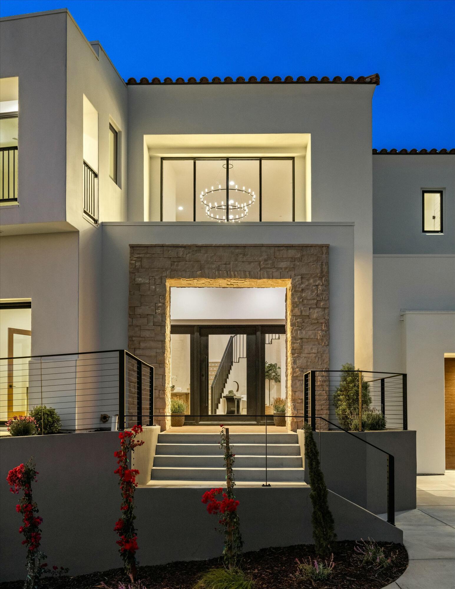 Santa Barbara, California 93105, United States, 4 Bedrooms Bedrooms, ,4 BathroomsBathrooms,Residential,Active,20220