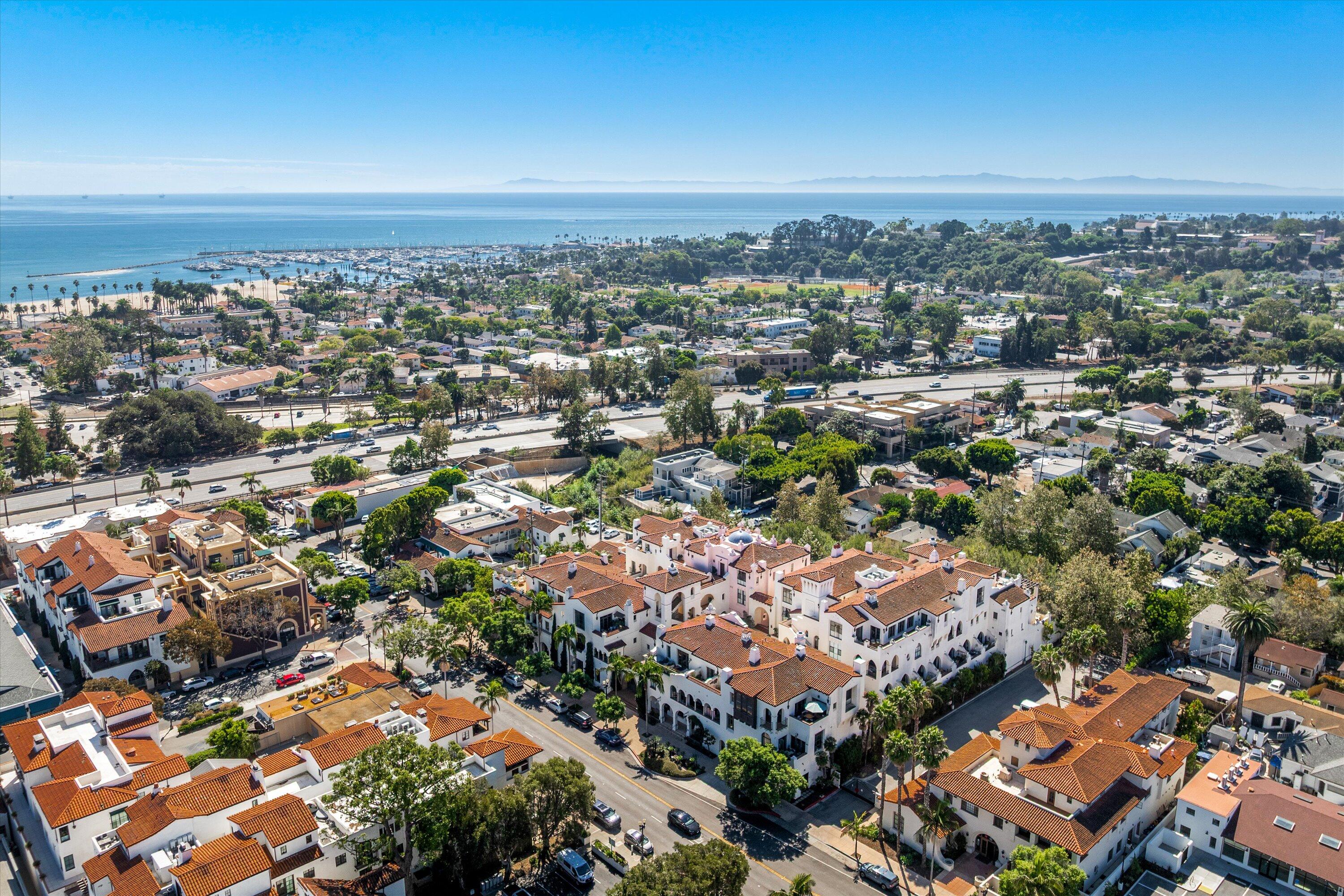Santa Barbara, California 93101, United States, 1 Bedroom Bedrooms, ,2 BathroomsBathrooms,Residential,Active,227471
