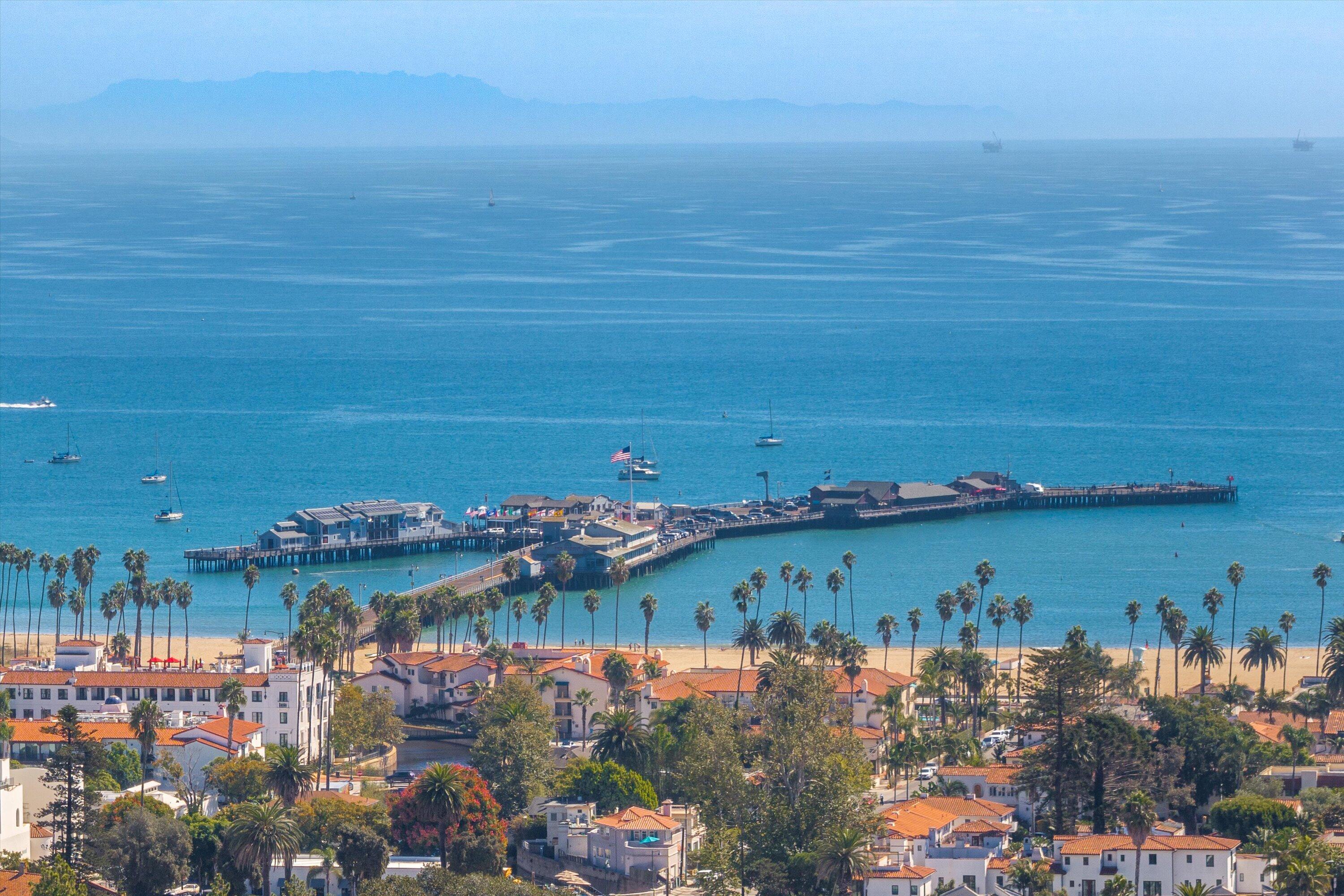 Santa Barbara, California 93101, United States, 1 Bedroom Bedrooms, ,2 BathroomsBathrooms,Residential,Active,227471