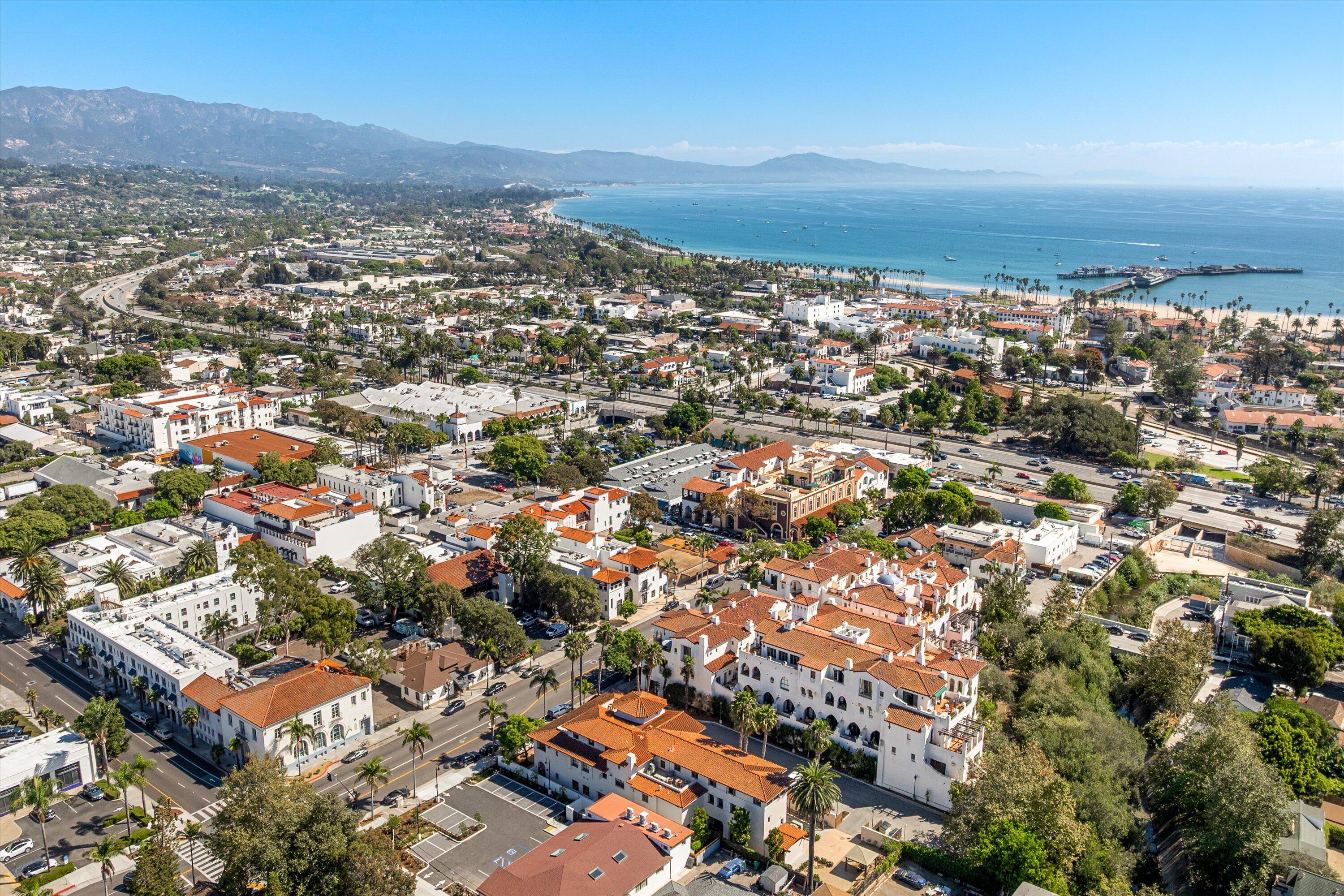 Santa Barbara, California 93101, United States, 1 Bedroom Bedrooms, ,2 BathroomsBathrooms,Residential,Active,227471