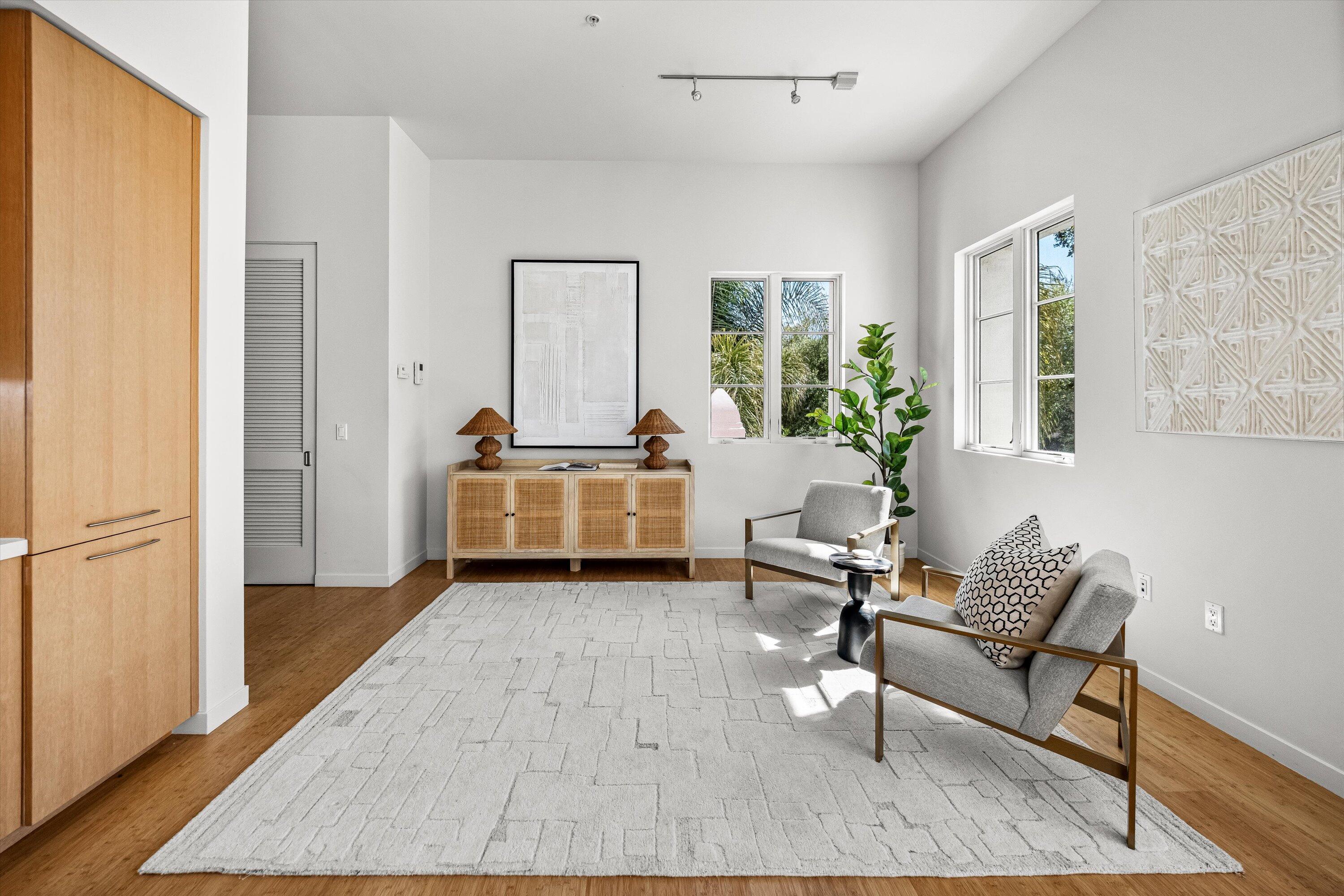 Santa Barbara, California 93101, United States, 1 Bedroom Bedrooms, ,2 BathroomsBathrooms,Residential,Active,227471