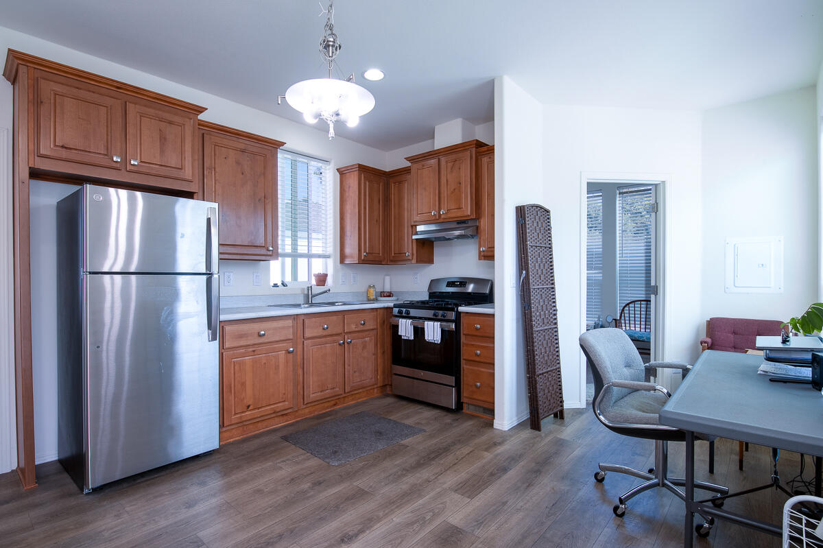 520 Pine Avenue Spc 5