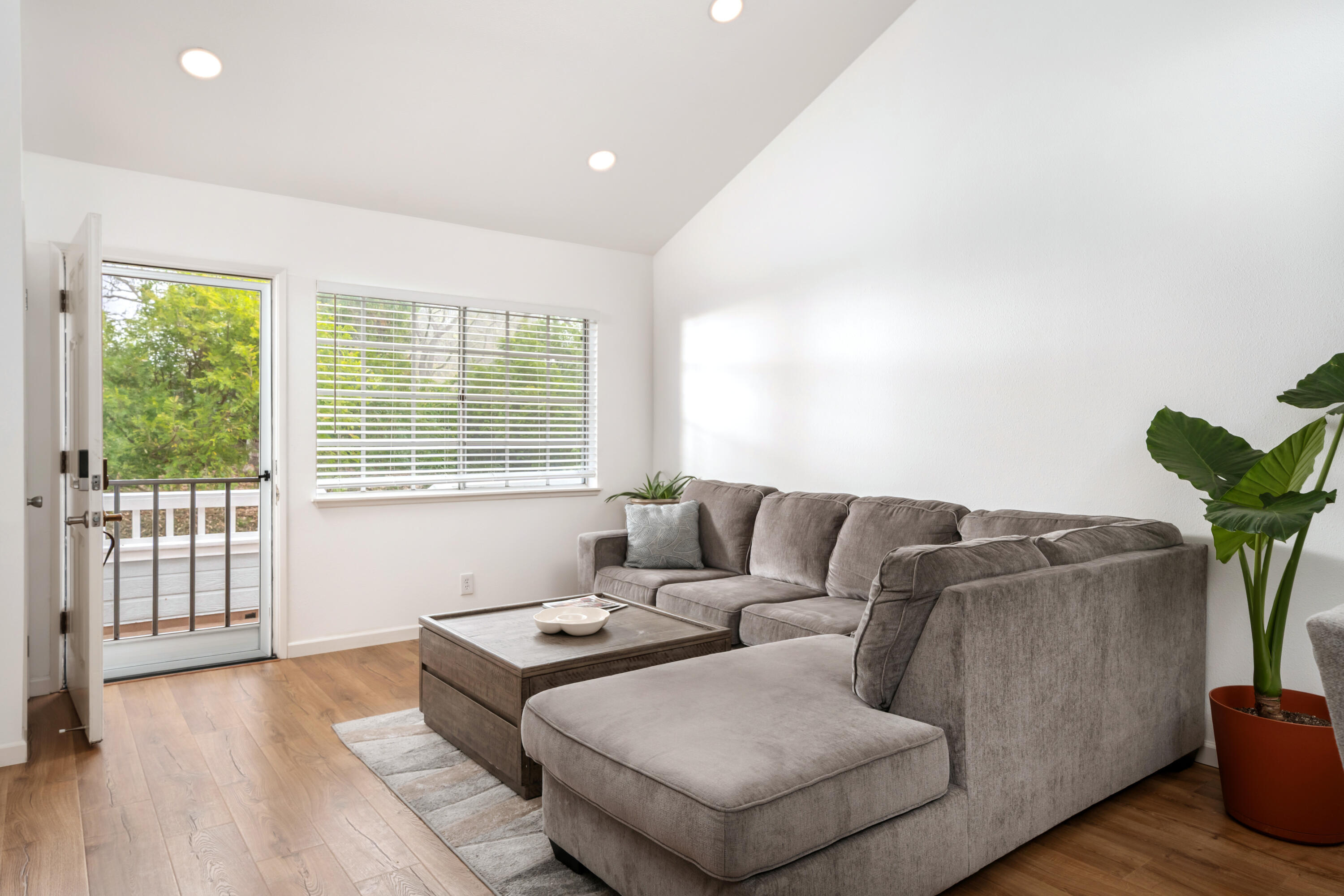 7610 Hollister Road Unit 317