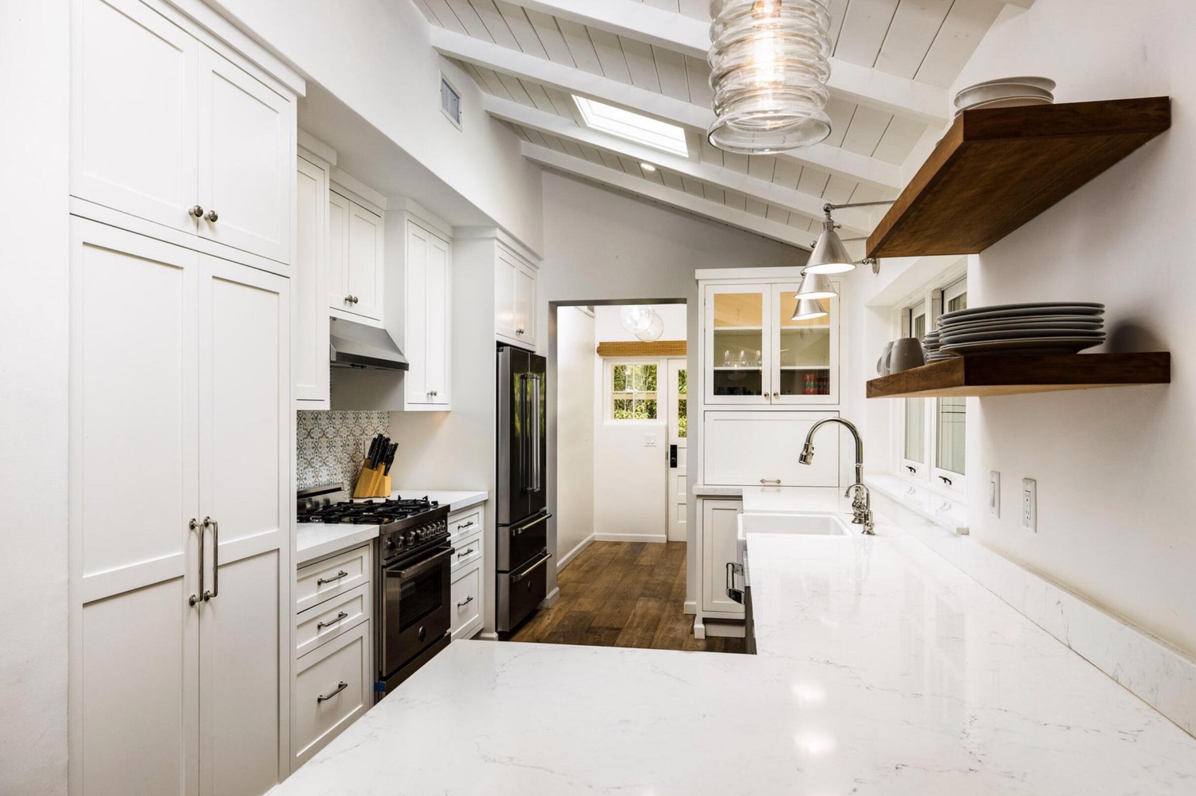 Montecito, California 93108, United States, 2 Bedrooms Bedrooms, ,2 BathroomsBathrooms,Residential,Active,96324