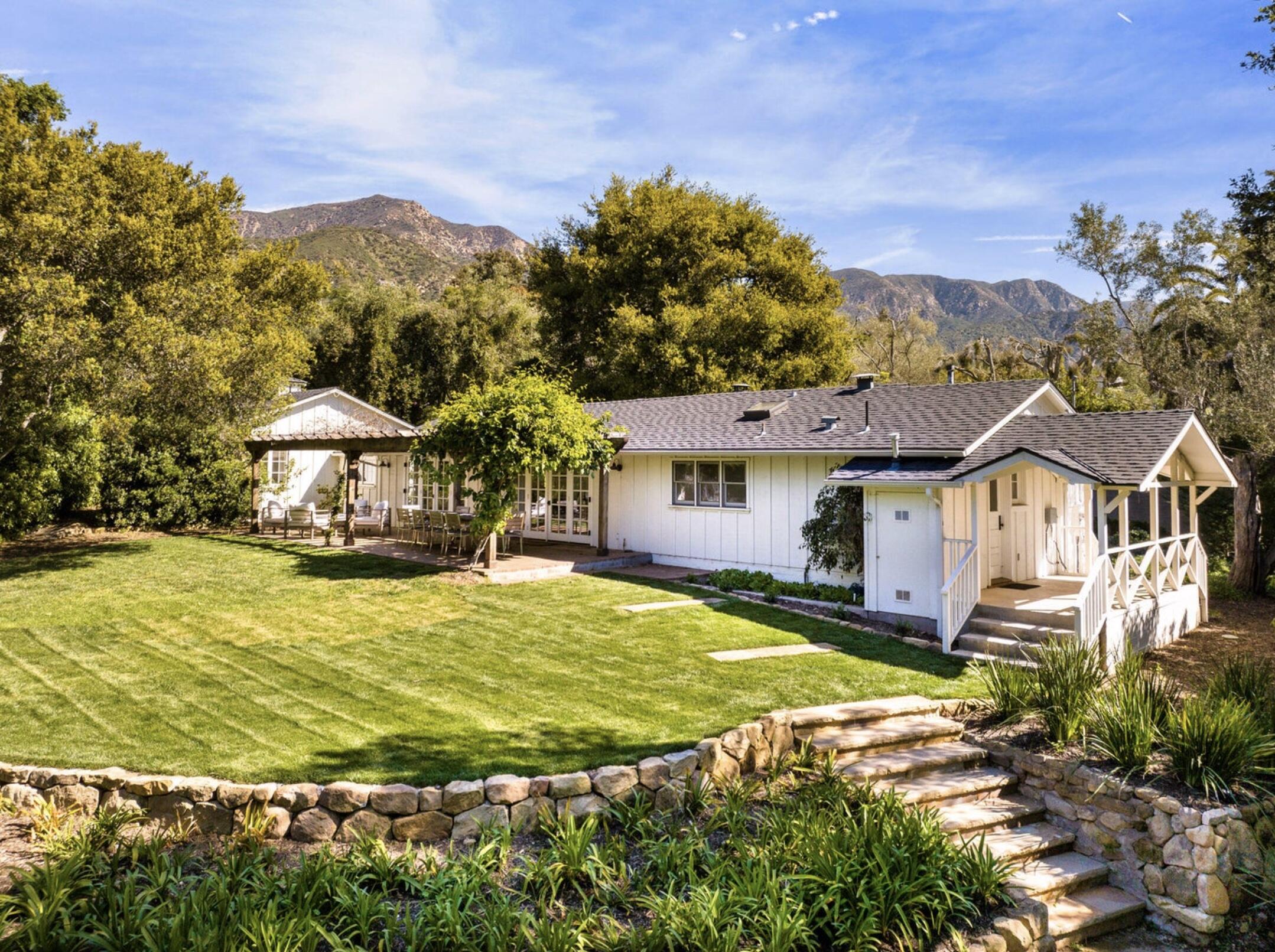 Montecito, California 93108, United States, 2 Bedrooms Bedrooms, ,2 BathroomsBathrooms,Residential,Active,96324