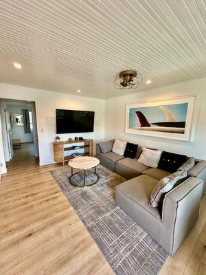 160 ASH AVE APT 1, CARPINTERIA, CA 93013 - Image 8bc6f07be8fe70438d84f69f9c876b99/3293547541