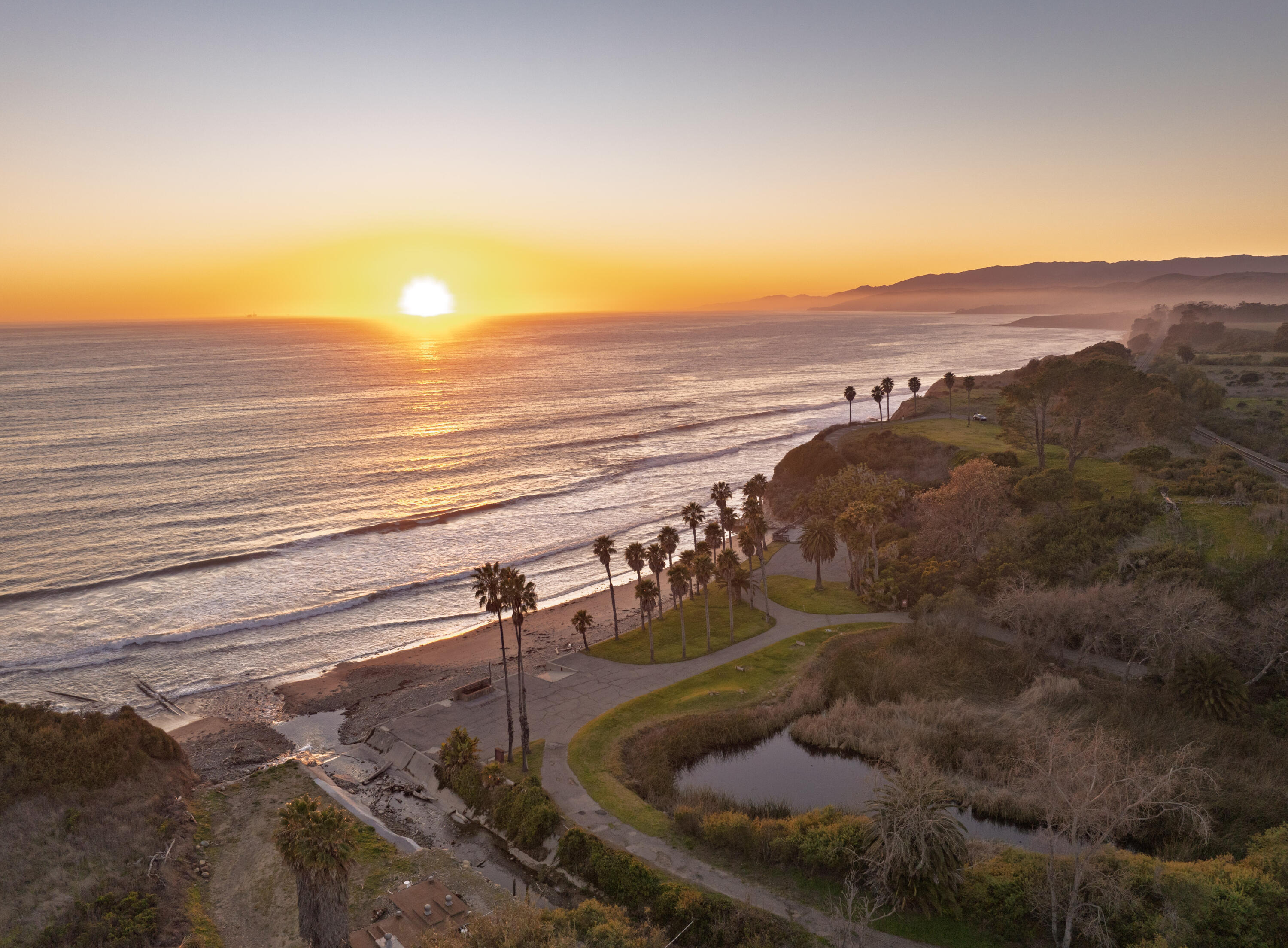 Santa Barbara, California 93117, United States, 5 Bedrooms Bedrooms, ,7 BathroomsBathrooms,Residential,Active,85023