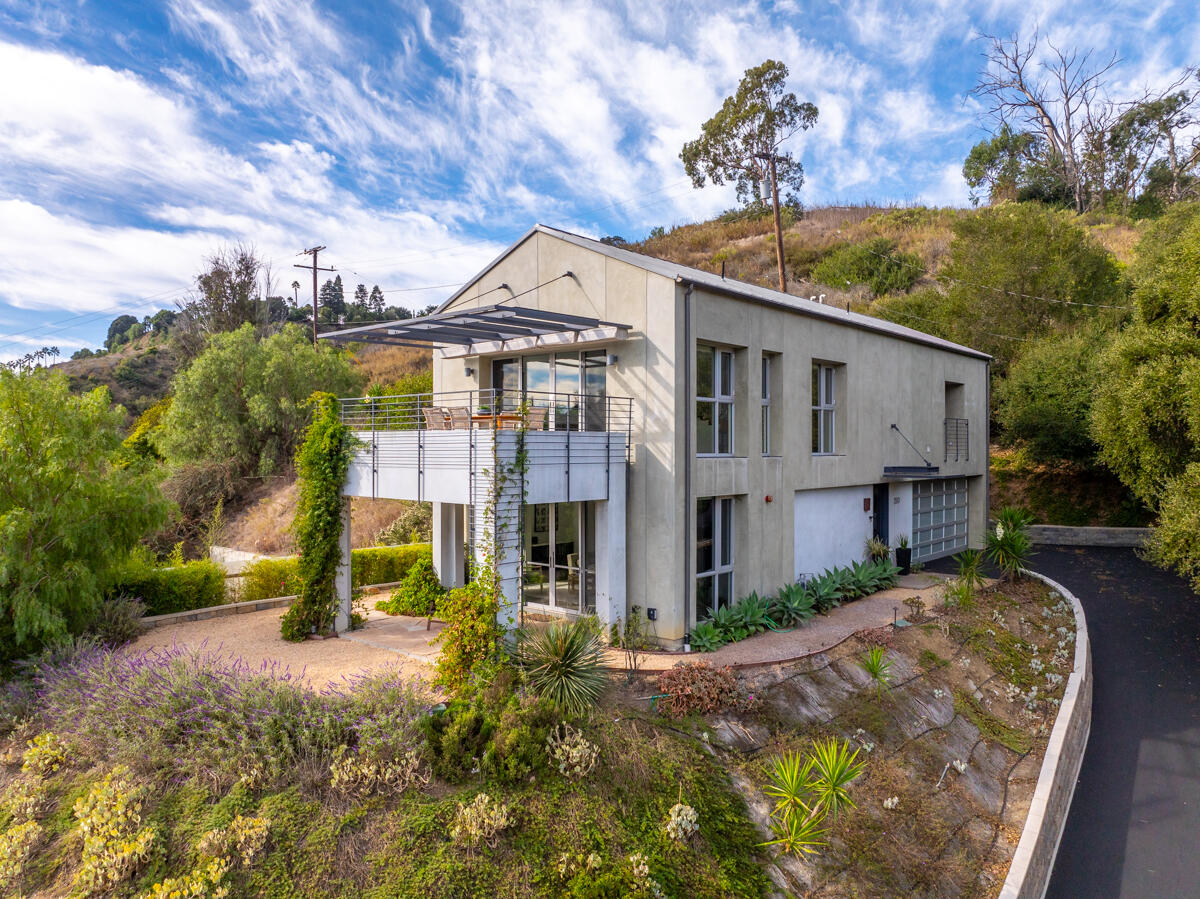 Santa Barbara, California 93103, United States, 3 Bedrooms Bedrooms, ,2 BathroomsBathrooms,Residential,Active,177841