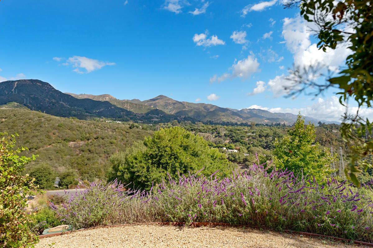 Santa Barbara, California 93103, United States, 3 Bedrooms Bedrooms, ,2 BathroomsBathrooms,Residential,Active,177841