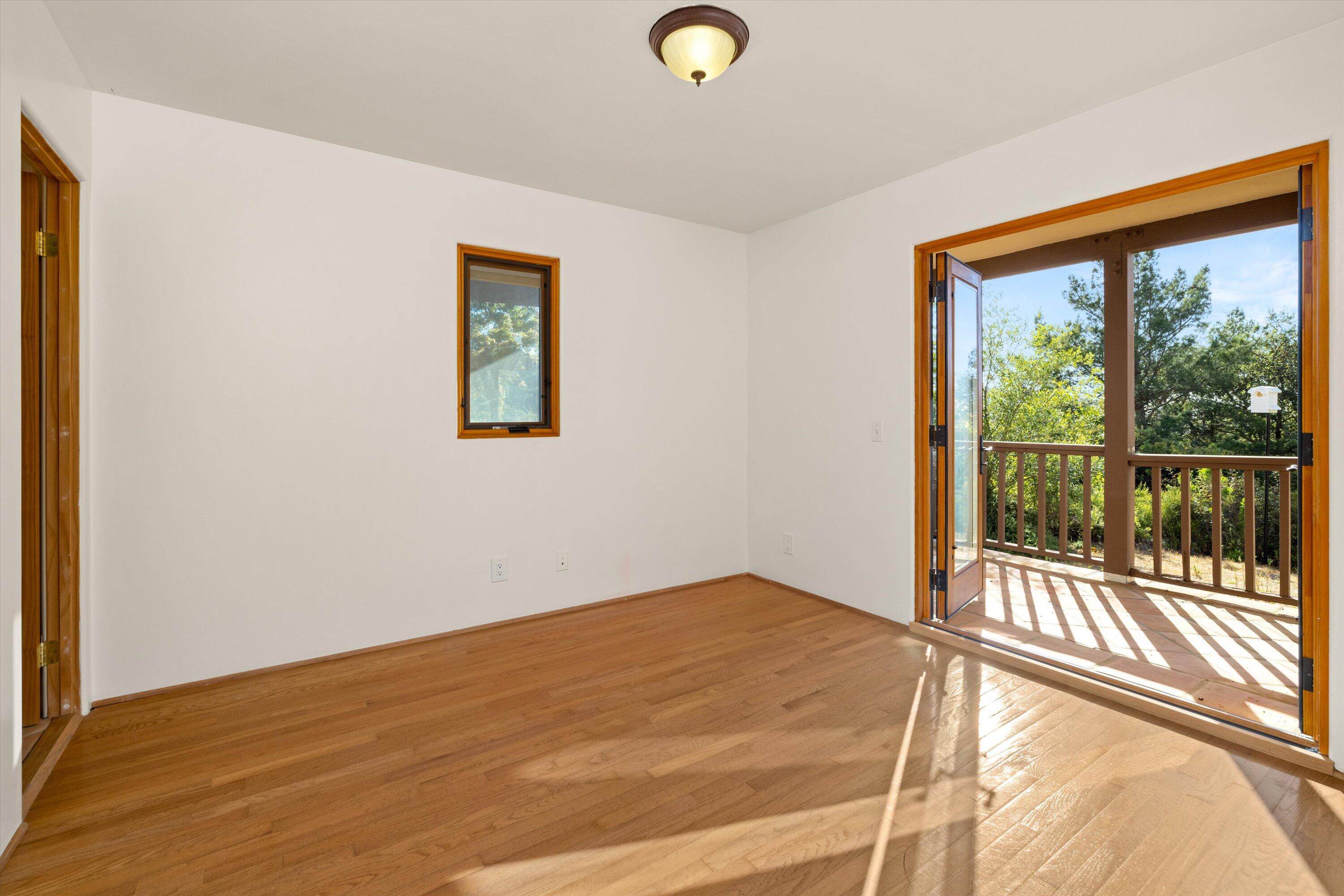 Santa Barbara, California 93105, United States, 5 Bedrooms Bedrooms, ,6 BathroomsBathrooms,Residential,Pending,56550