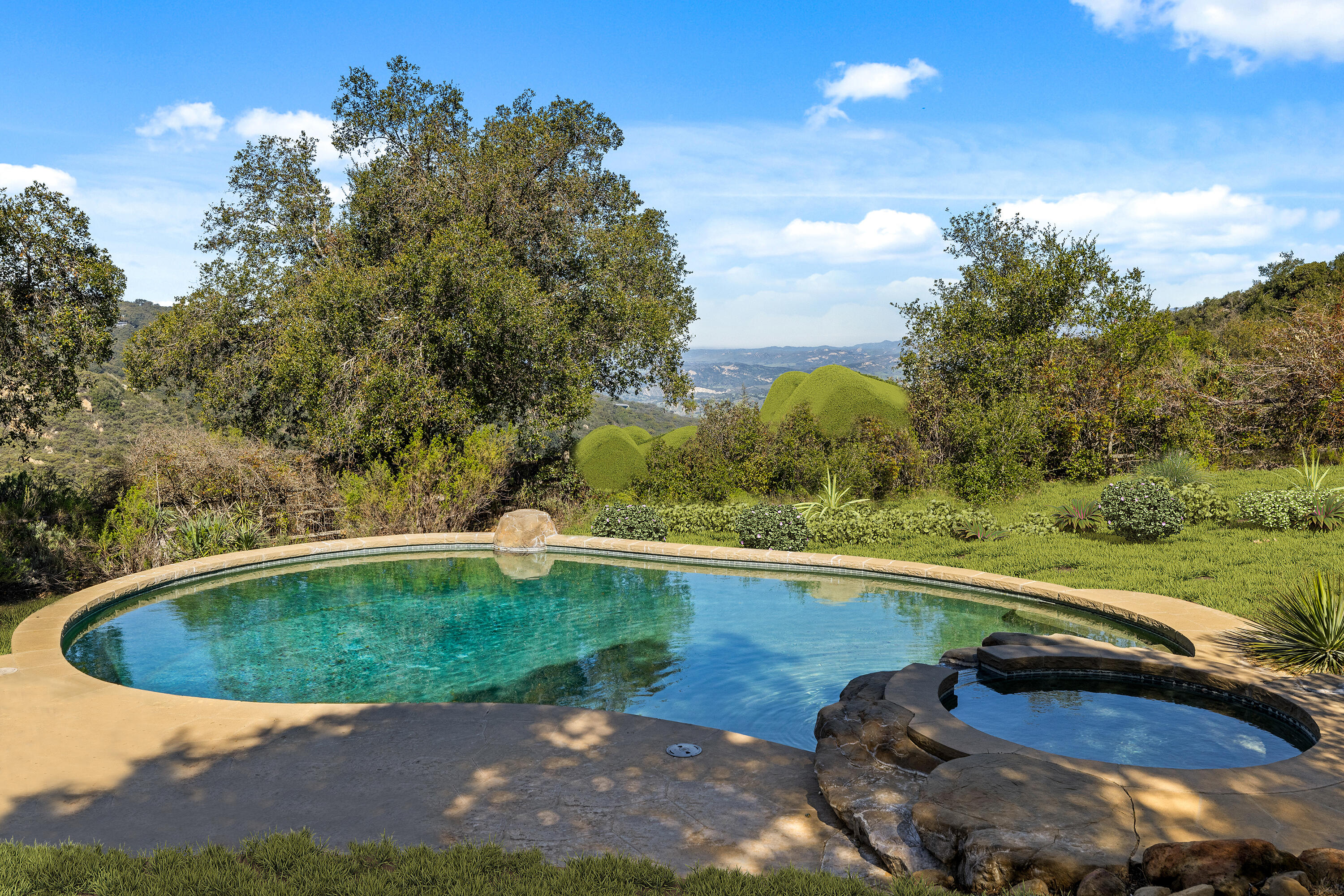 Santa Barbara, California 93105, United States, 5 Bedrooms Bedrooms, ,6 BathroomsBathrooms,Residential,Pending,56550