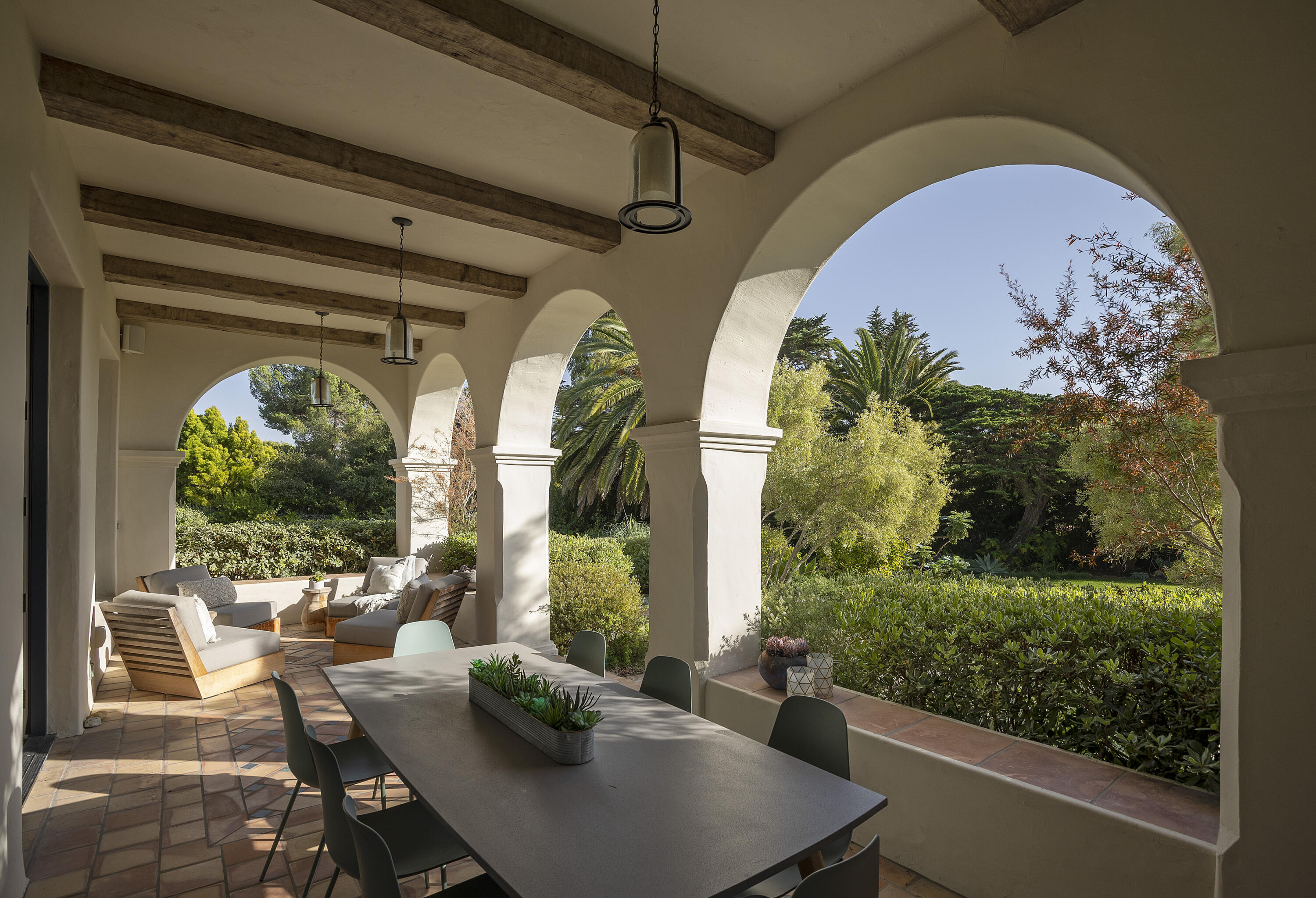 Santa Barbara, California 93110, United States, 4 Bedrooms Bedrooms, ,4 BathroomsBathrooms,Residential,Active,94312