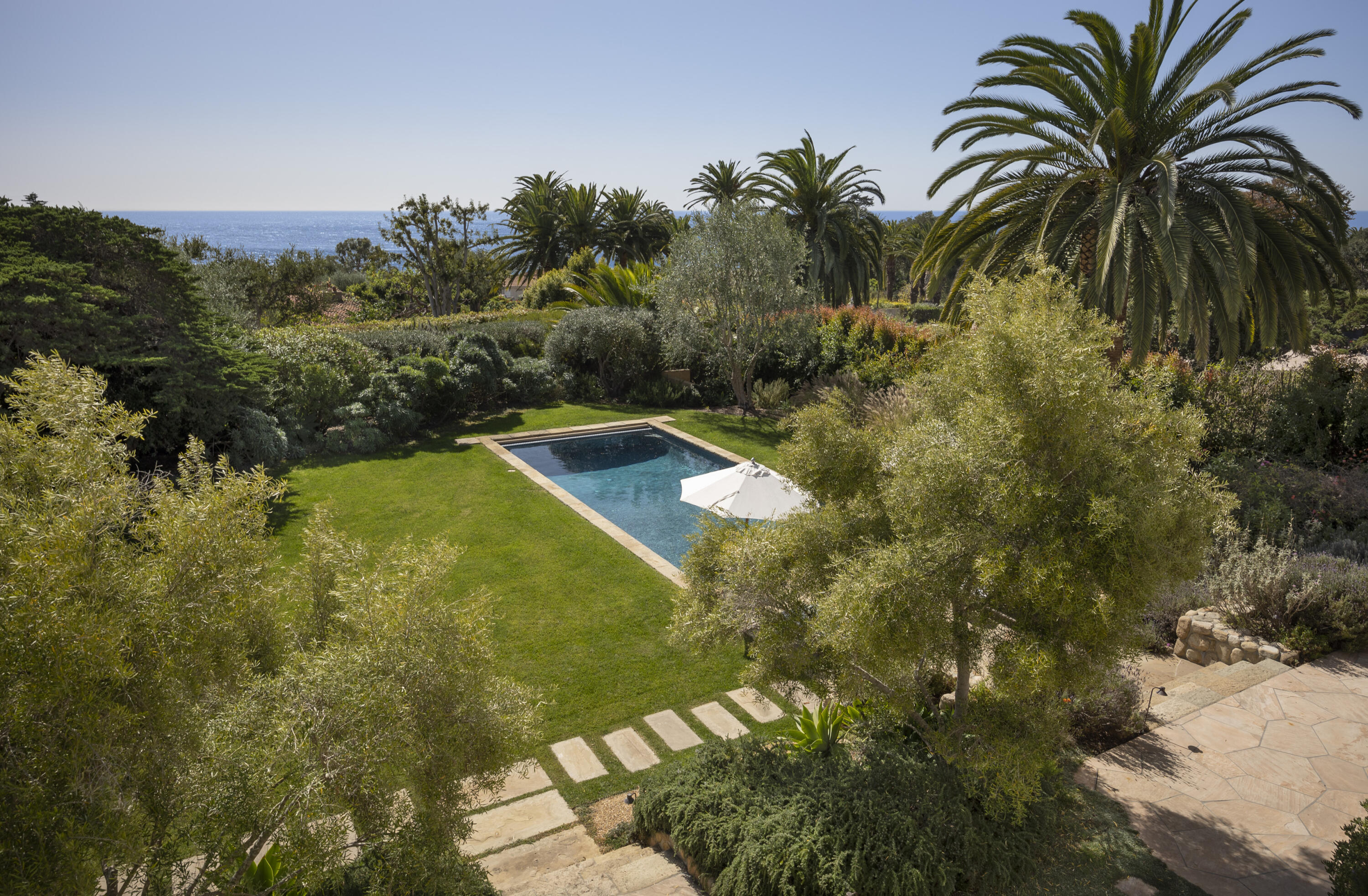 Santa Barbara, California 93110, United States, 4 Bedrooms Bedrooms, ,4 BathroomsBathrooms,Residential,Active,94312