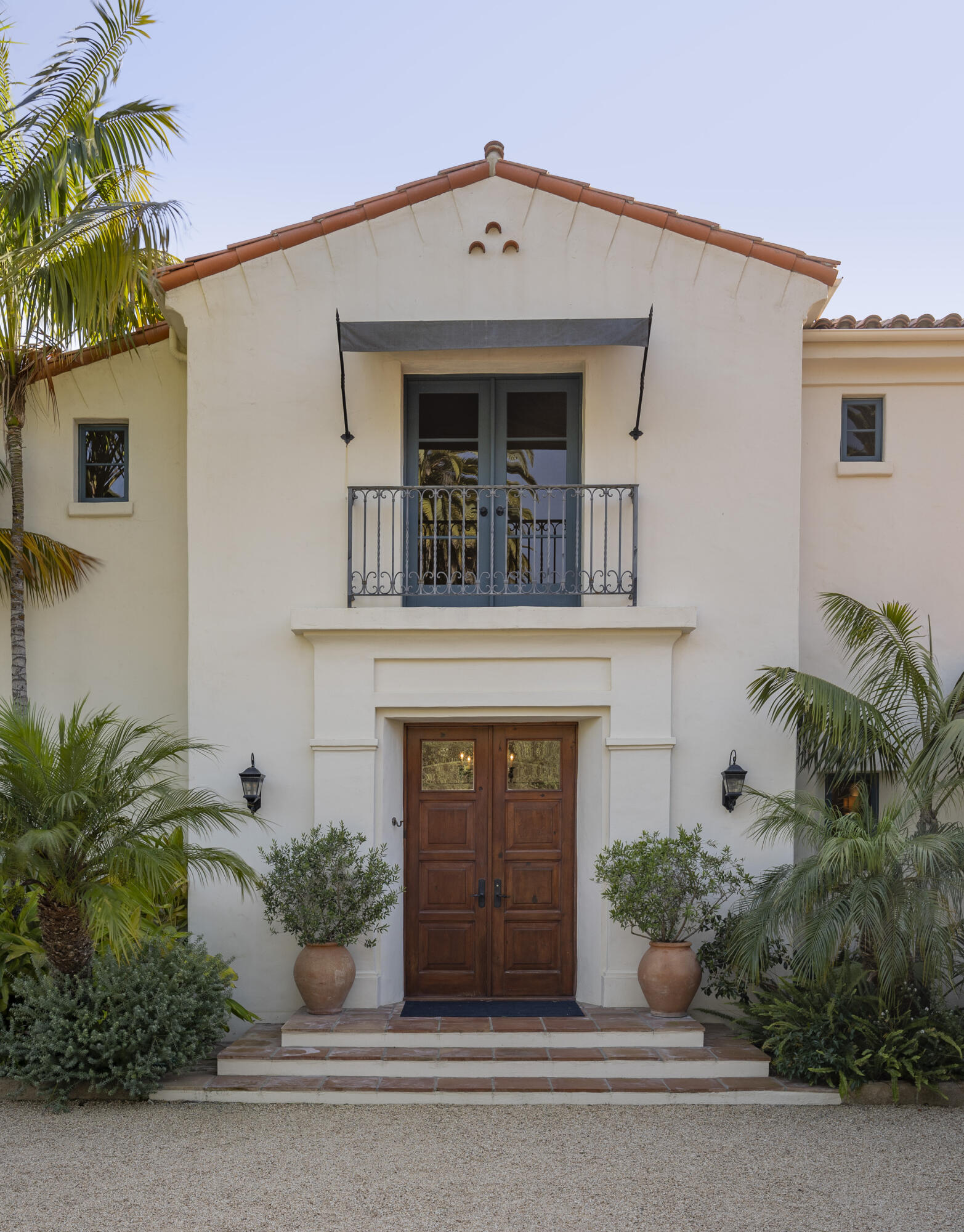 Santa Barbara, California 93110, United States, 4 Bedrooms Bedrooms, ,4 BathroomsBathrooms,Residential,Active,94312
