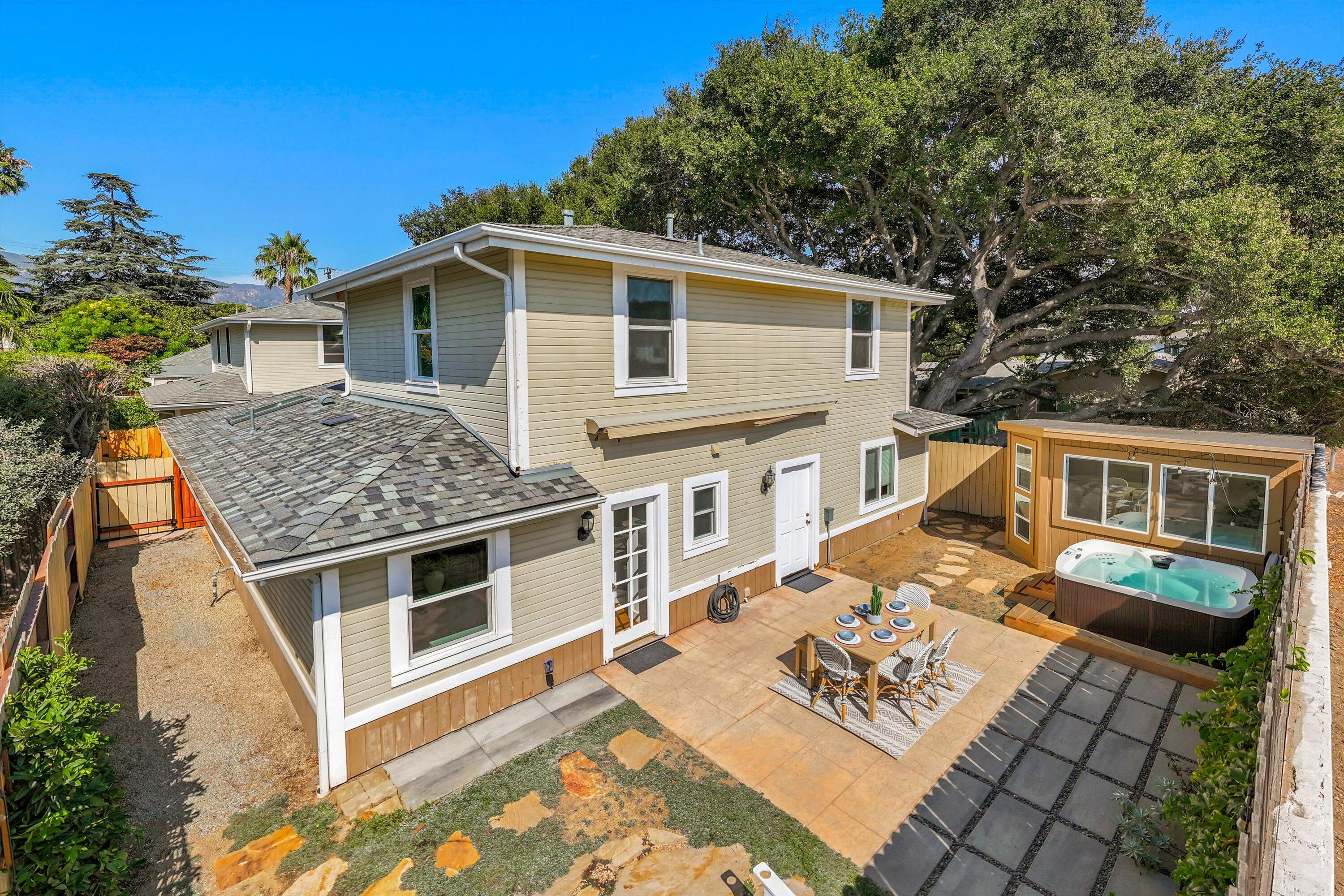 Santa Barbara, California 93101, United States, 3 Bedrooms Bedrooms, ,3 BathroomsBathrooms,Residential,Pending,201911