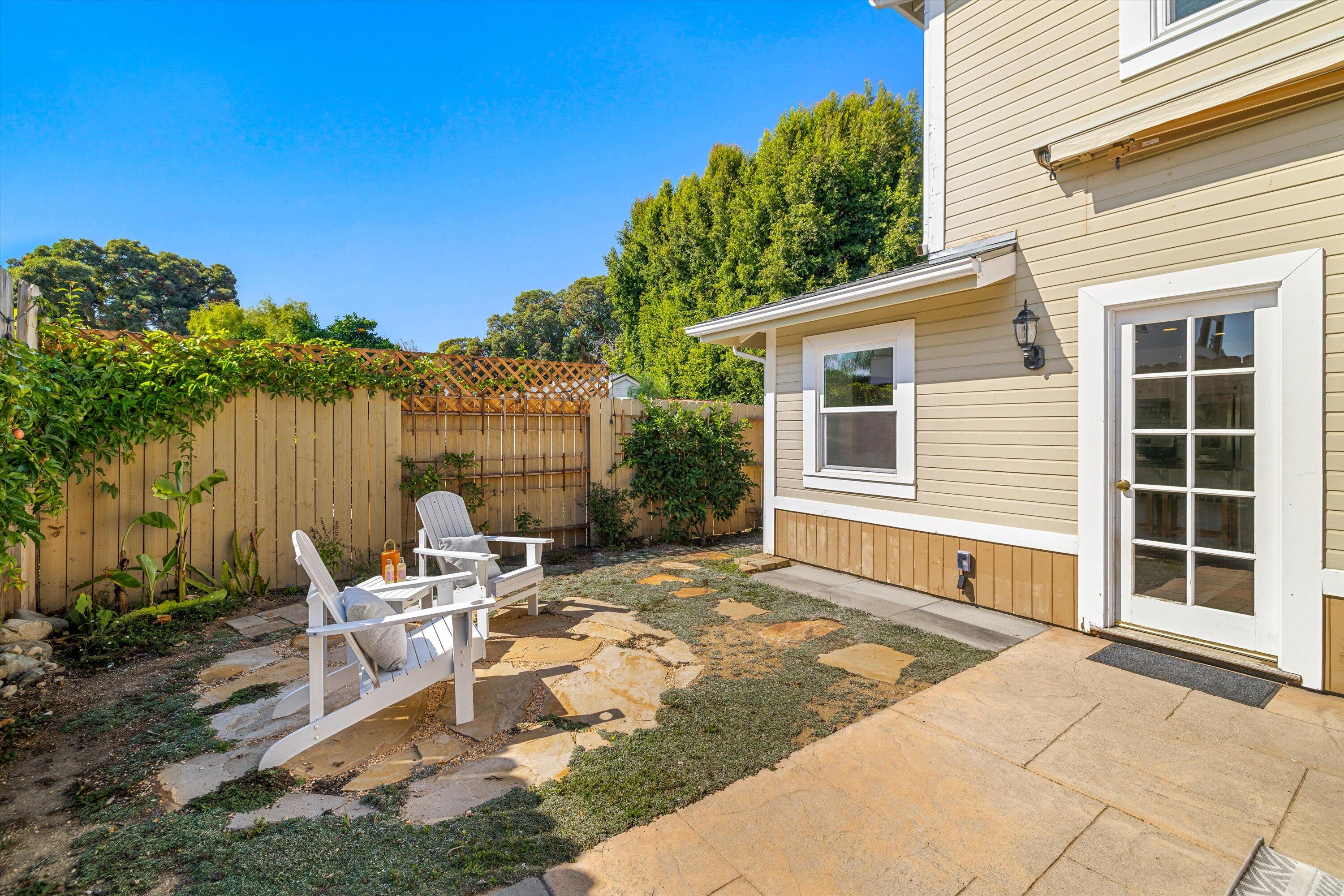 Santa Barbara, California 93101, United States, 3 Bedrooms Bedrooms, ,3 BathroomsBathrooms,Residential,Pending,201911