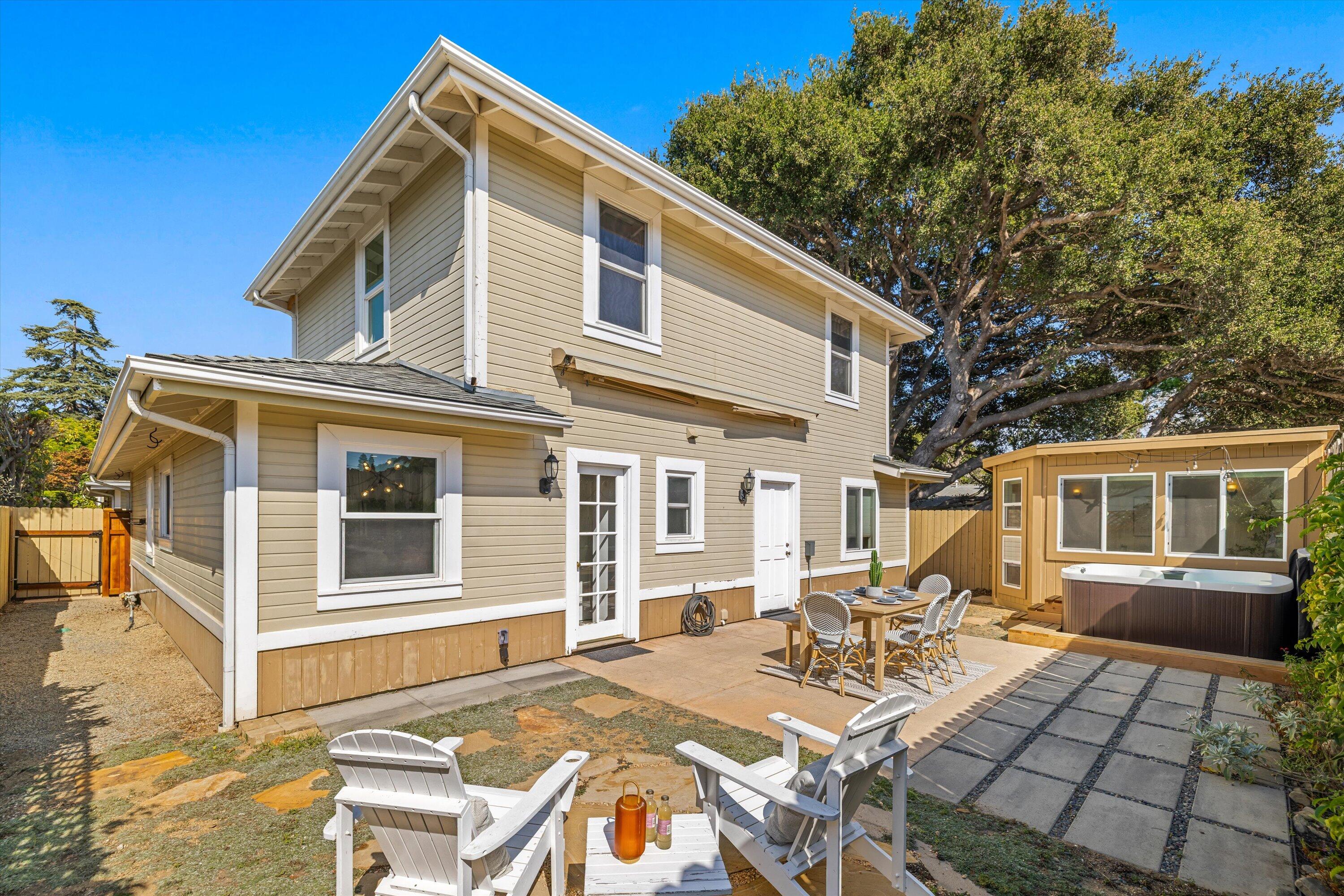 Santa Barbara, California 93101, United States, 3 Bedrooms Bedrooms, ,3 BathroomsBathrooms,Residential,Pending,201911