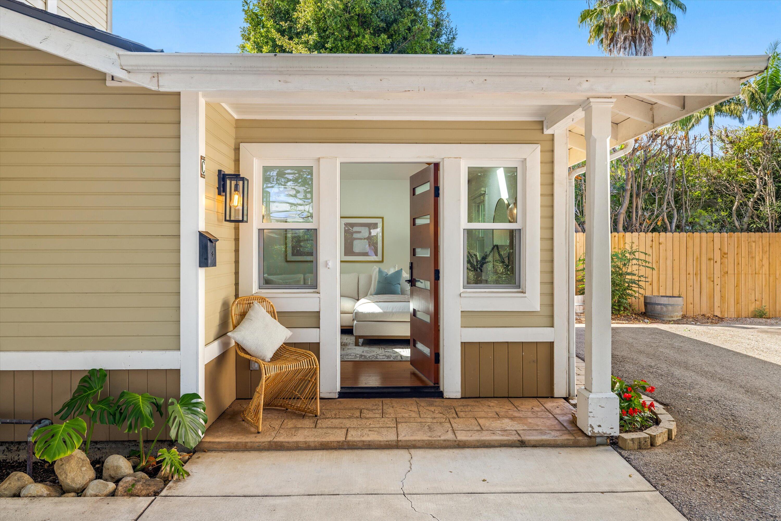 Santa Barbara, California 93101, United States, 3 Bedrooms Bedrooms, ,3 BathroomsBathrooms,Residential,Pending,201911