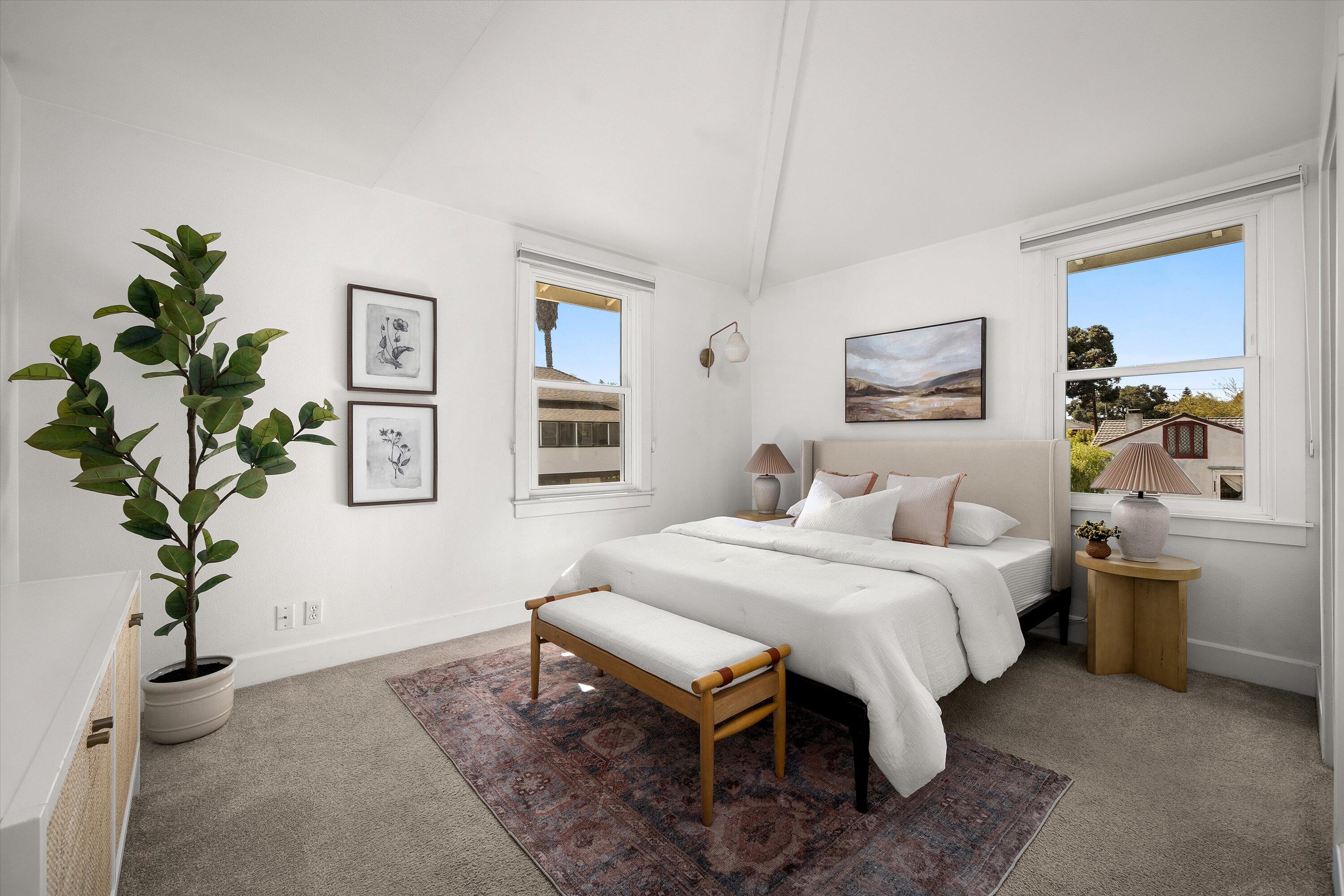 Santa Barbara, California 93101, United States, 3 Bedrooms Bedrooms, ,3 BathroomsBathrooms,Residential,Pending,201911