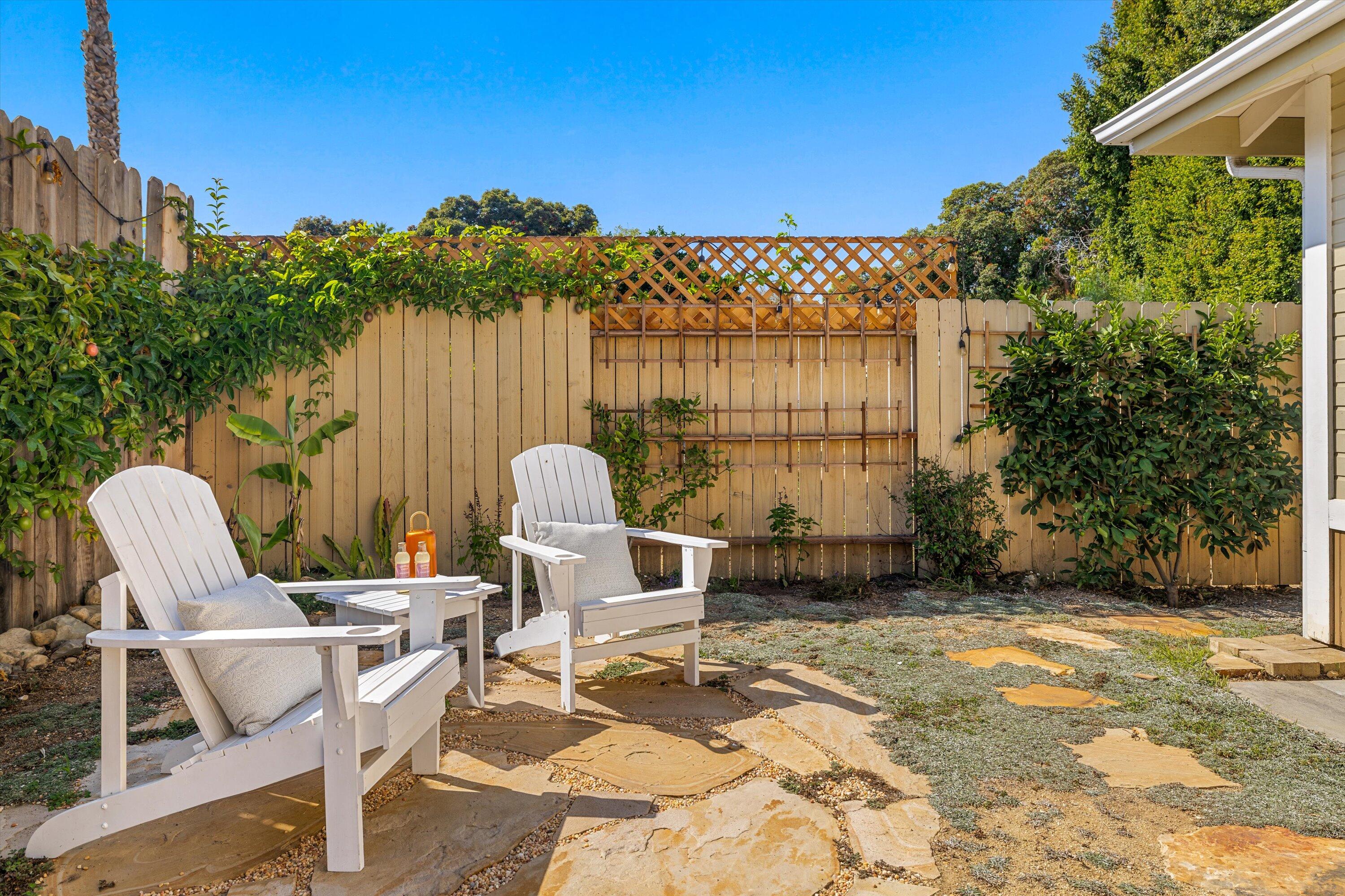 Santa Barbara, California 93101, United States, 3 Bedrooms Bedrooms, ,3 BathroomsBathrooms,Residential,Pending,201911