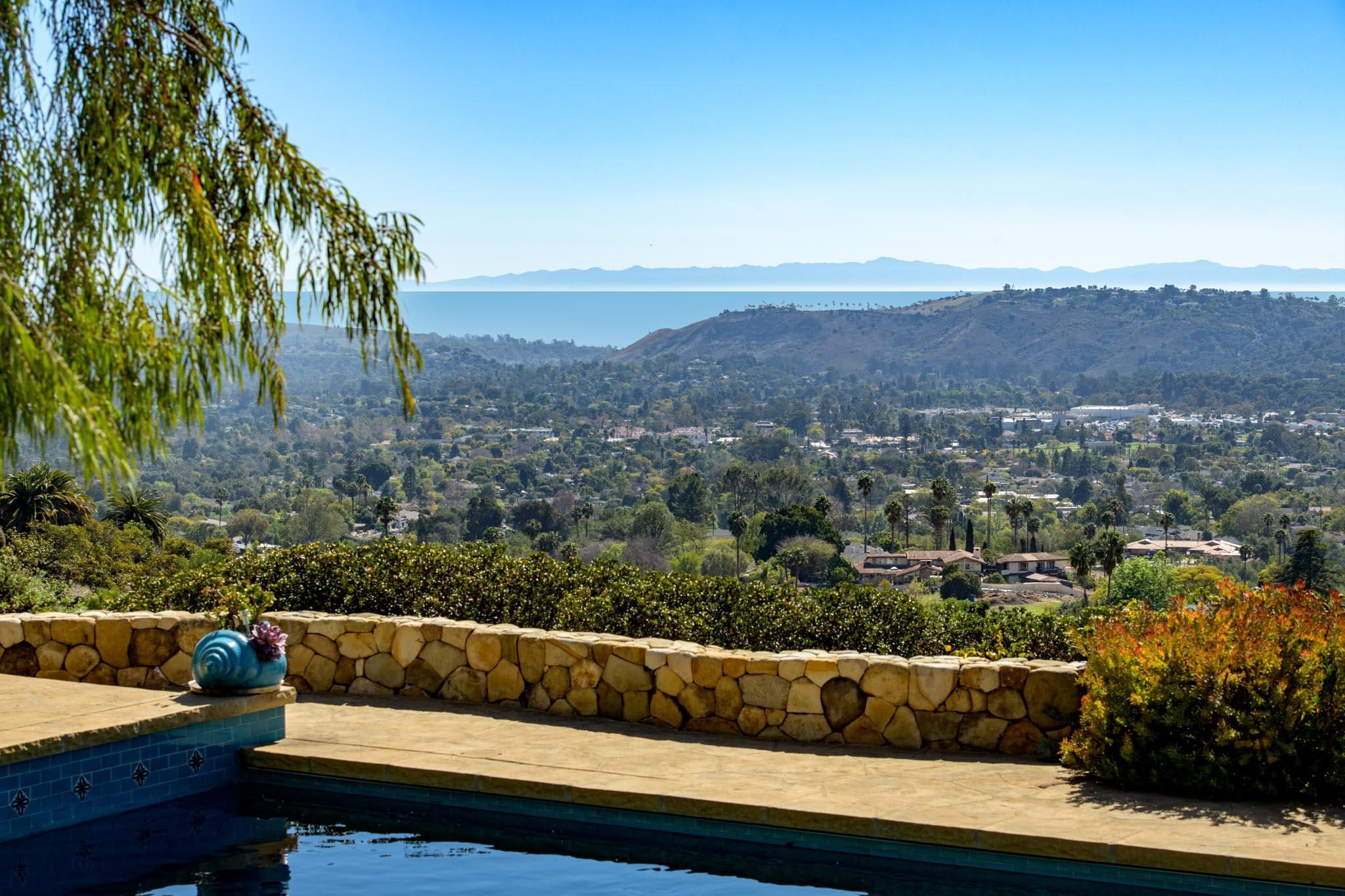 Santa Barbara, California 93105, United States, 5 Bedrooms Bedrooms, ,4 BathroomsBathrooms,Residential,Active,81319