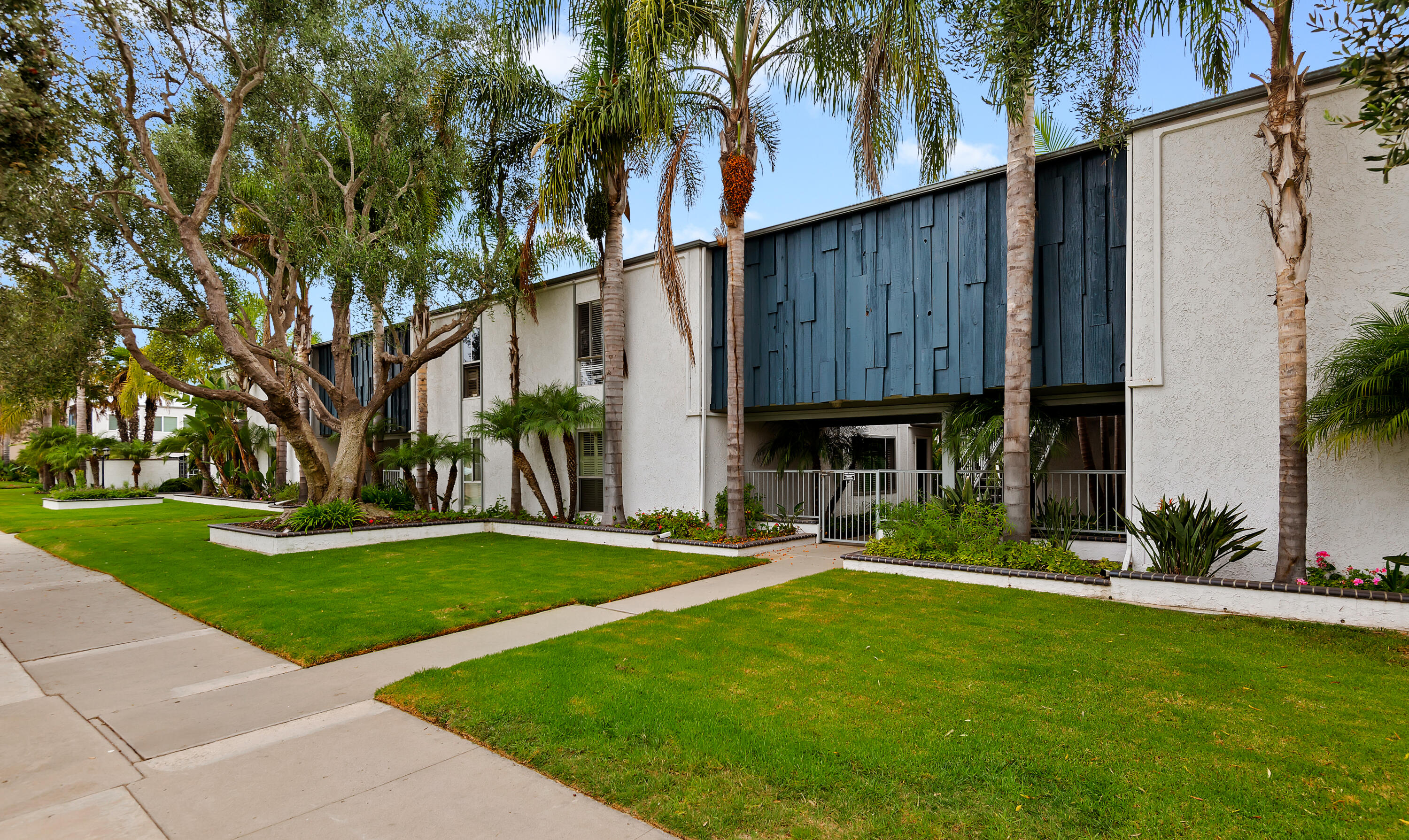 Santa Barbara, California 93013, United States, 1 Bedroom Bedrooms, ,1 BathroomBathrooms,Residential,Active,246032