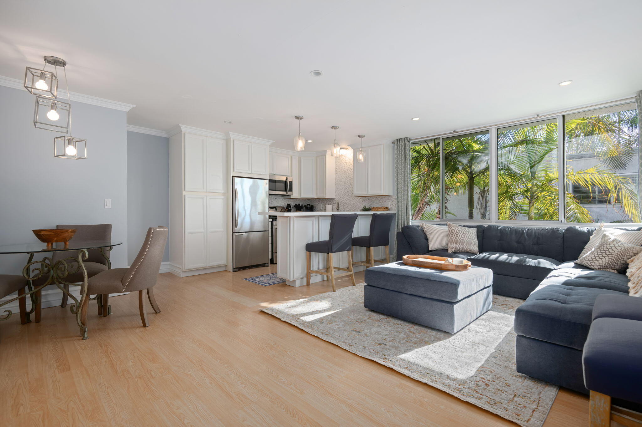 Santa Barbara, California 93013, United States, 1 Bedroom Bedrooms, ,1 BathroomBathrooms,Residential,Active,246032