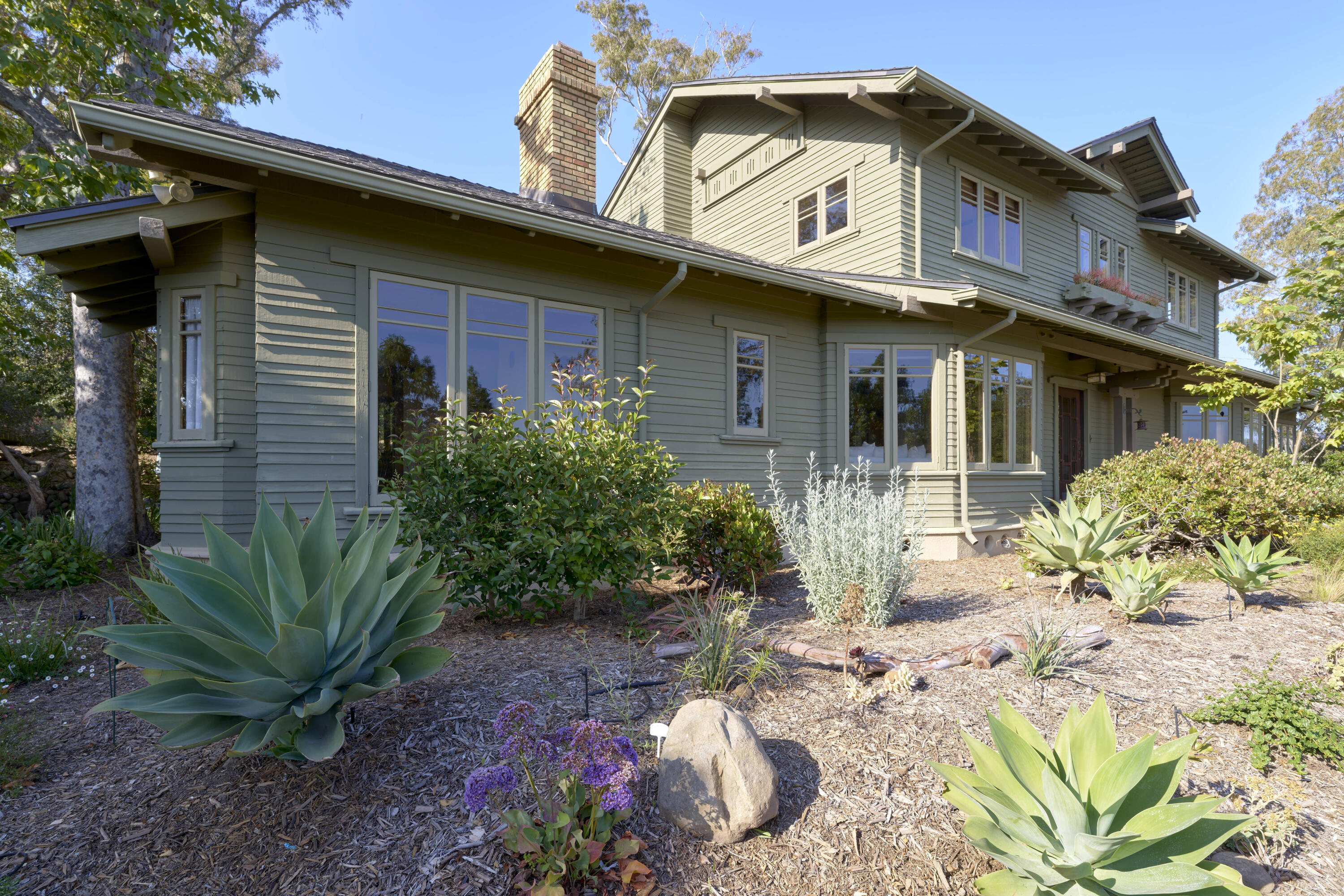 Ventura, California 93003, United States, 5 Bedrooms Bedrooms, ,5 BathroomsBathrooms,Residential,Active,107012