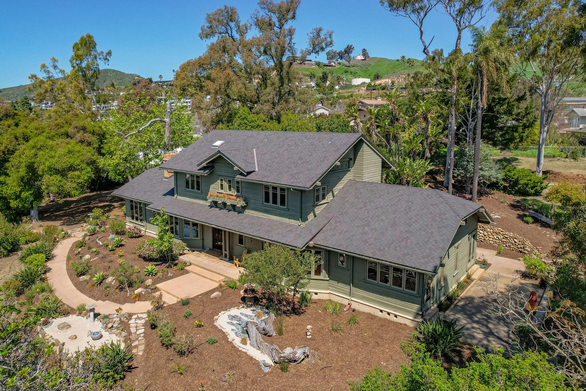 Ventura, California 93003, United States, 5 Bedrooms Bedrooms, ,5 BathroomsBathrooms,Residential,Active,107012