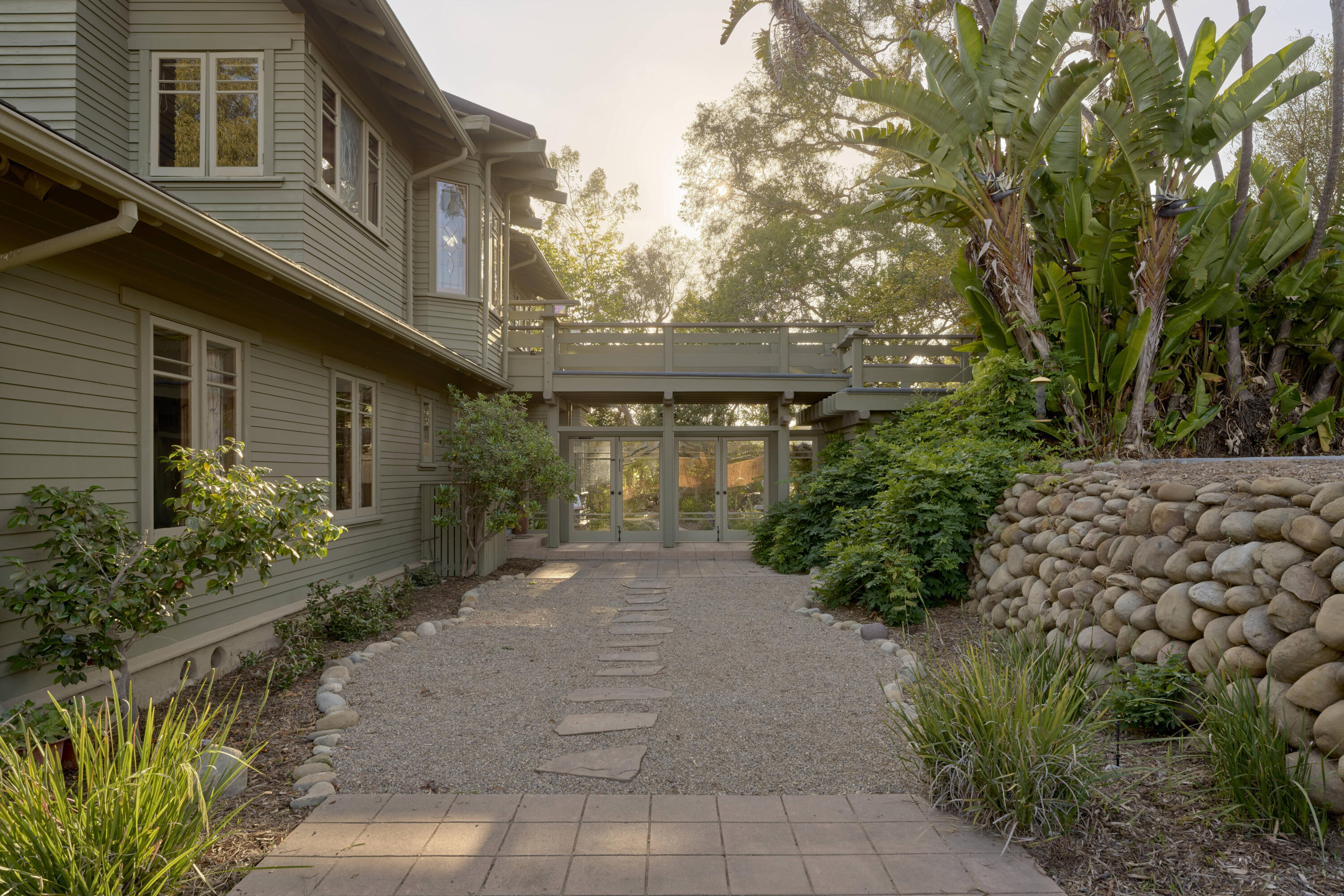 Ventura, California 93003, United States, 5 Bedrooms Bedrooms, ,5 BathroomsBathrooms,Residential,Active,107012