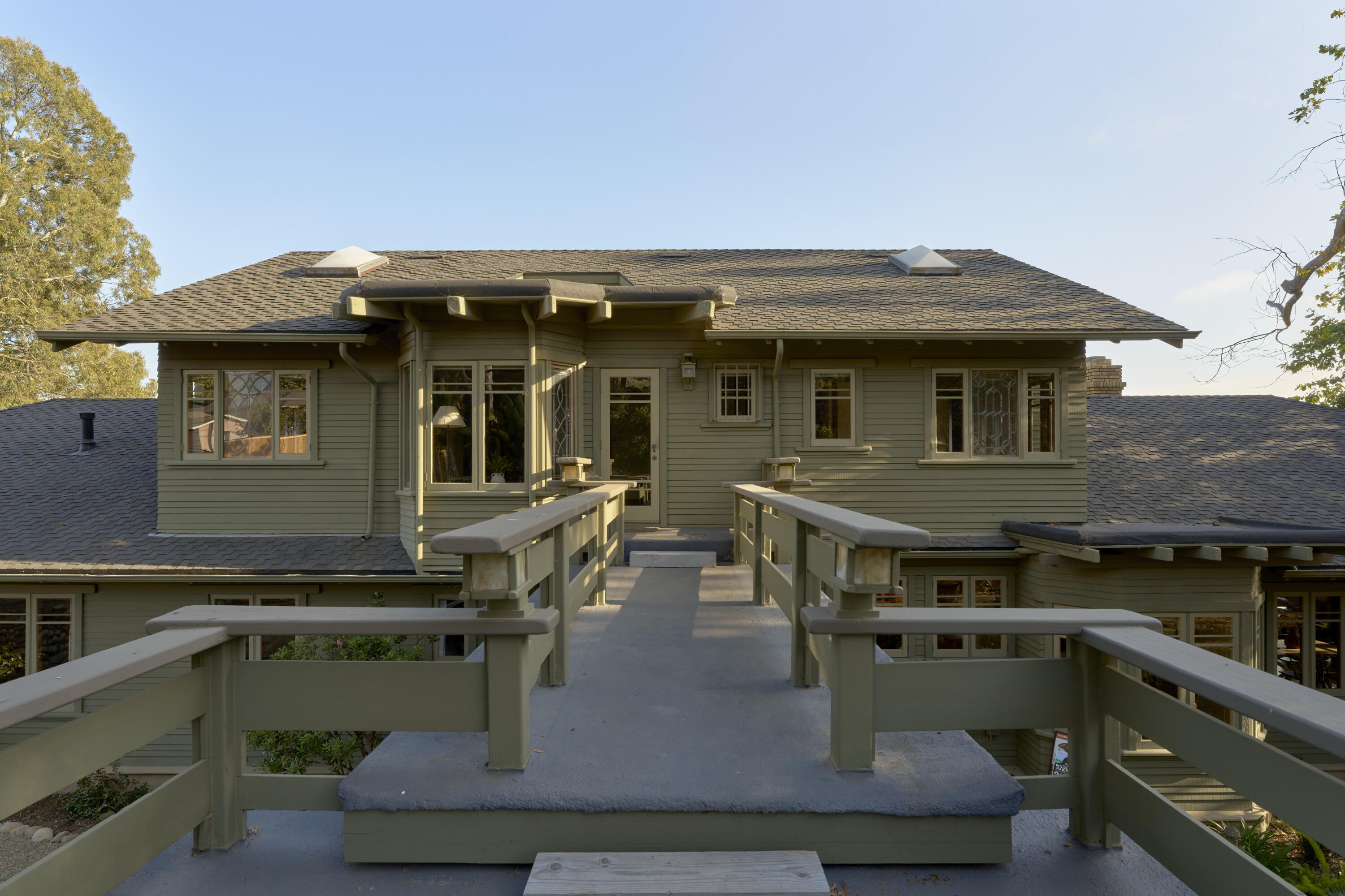 Ventura, California 93003, United States, 5 Bedrooms Bedrooms, ,5 BathroomsBathrooms,Residential,Active,107012