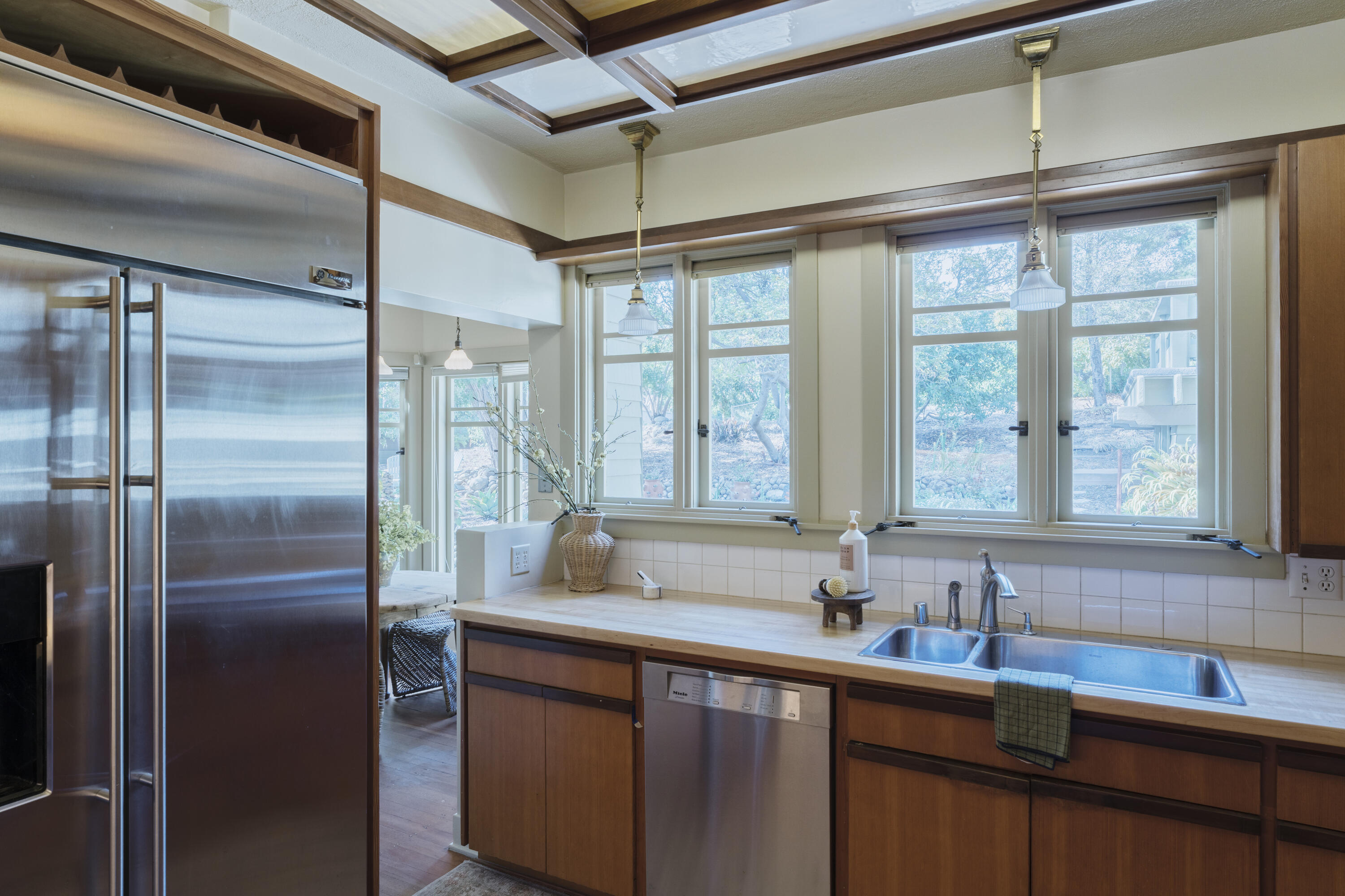 Ventura, California 93003, United States, 5 Bedrooms Bedrooms, ,5 BathroomsBathrooms,Residential,Active,107012