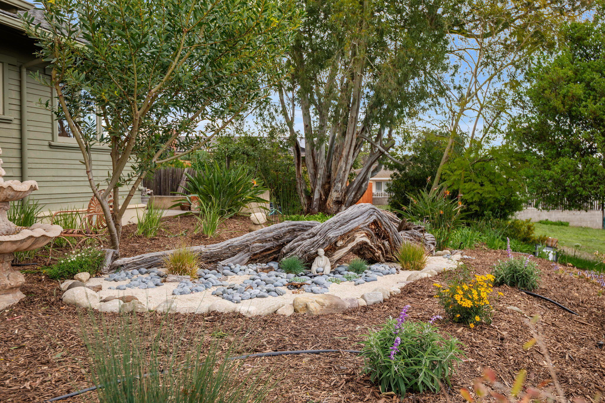 Ventura, California 93003, United States, 5 Bedrooms Bedrooms, ,5 BathroomsBathrooms,Residential,Active,107012